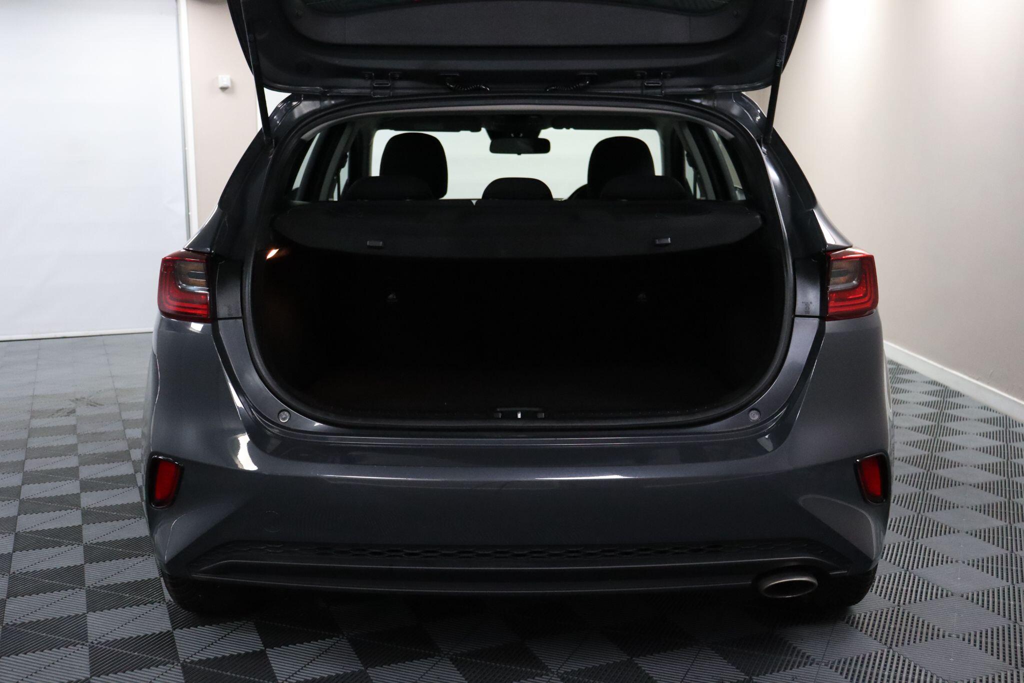 Kia Ceed view 14