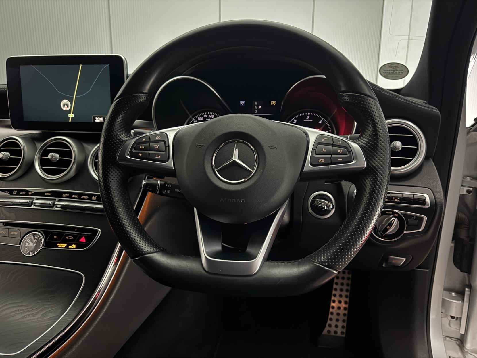 Mercedes-Benz C-Class view 61