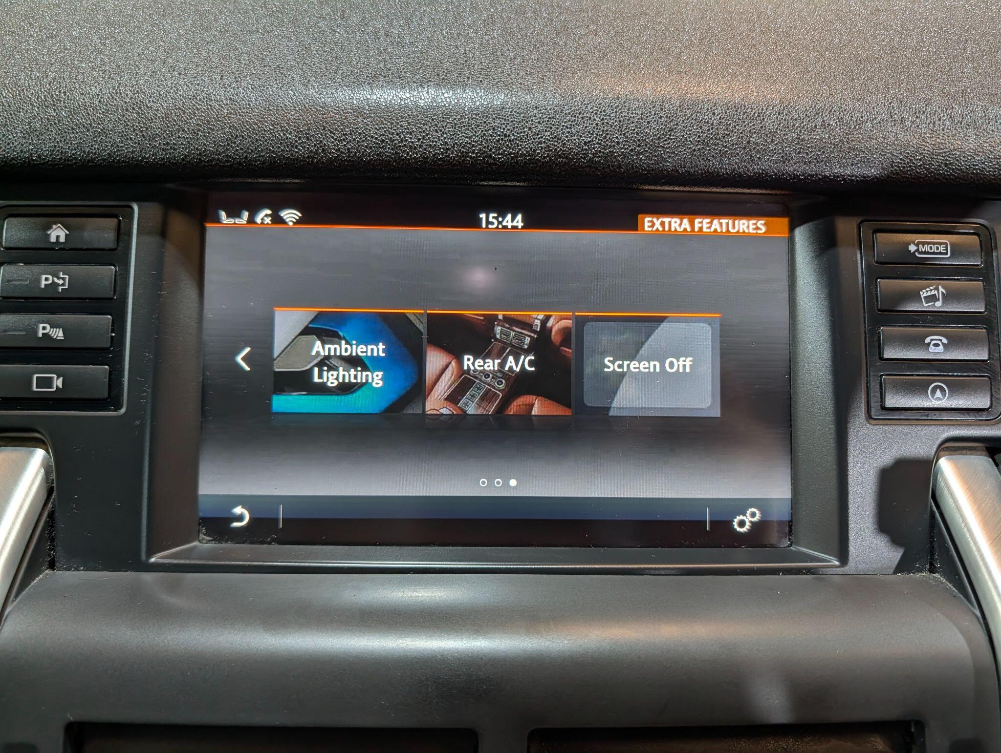 Land Rover Discovery Sport view 54