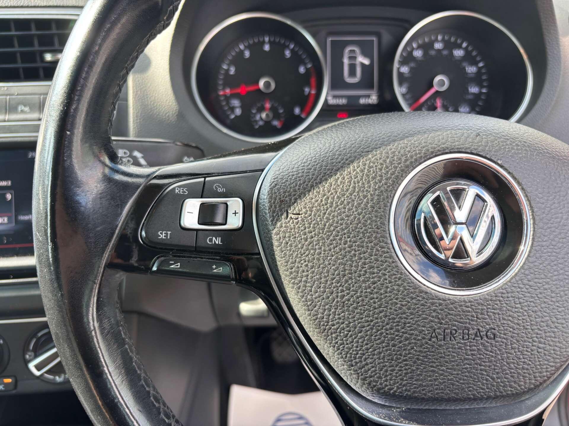Volkswagen Polo view 41