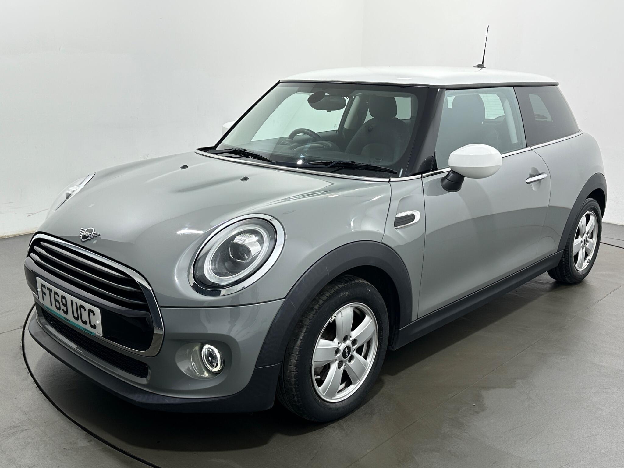 Mini Hatch view 46