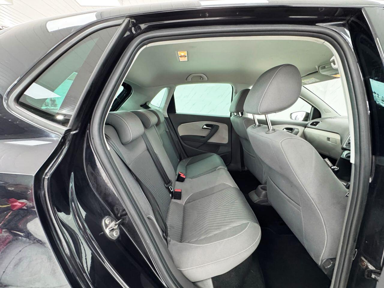 Volkswagen Polo view 22