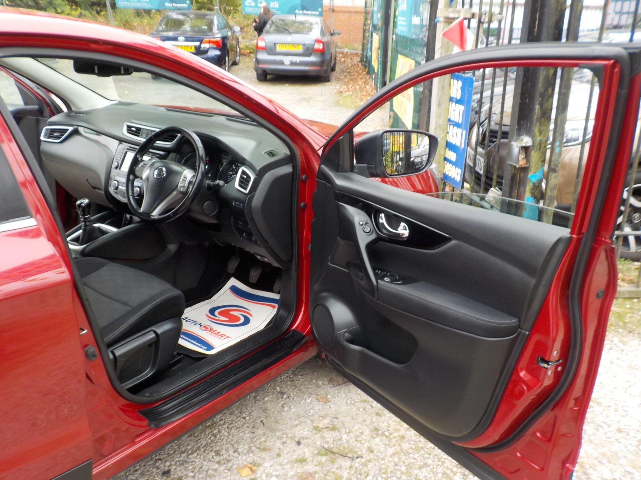 Nissan Qashqai 1.5 dCi n-tec 2WD Euro 6 (s/s) 5dr