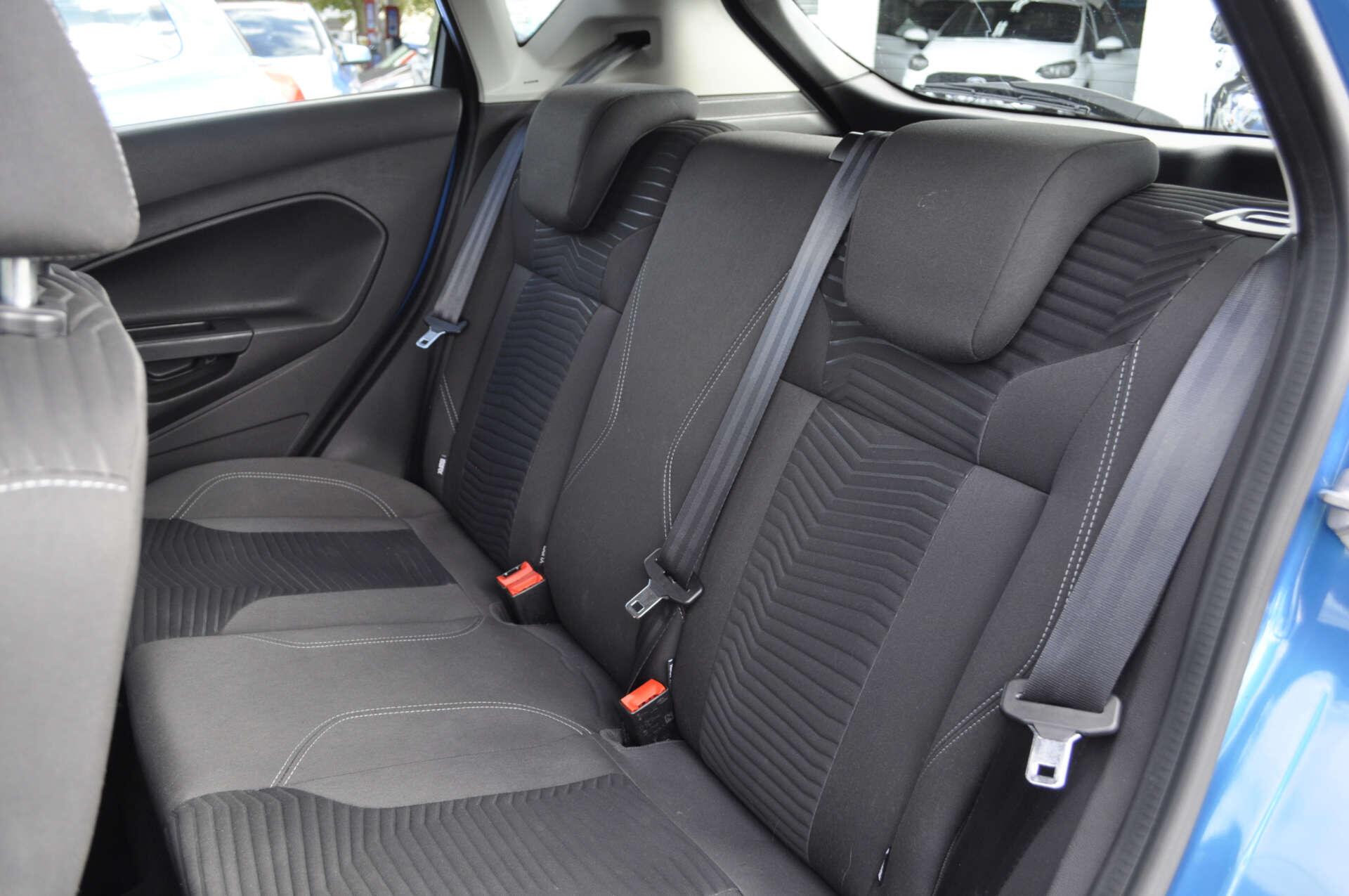 Ford Fiesta view 12
