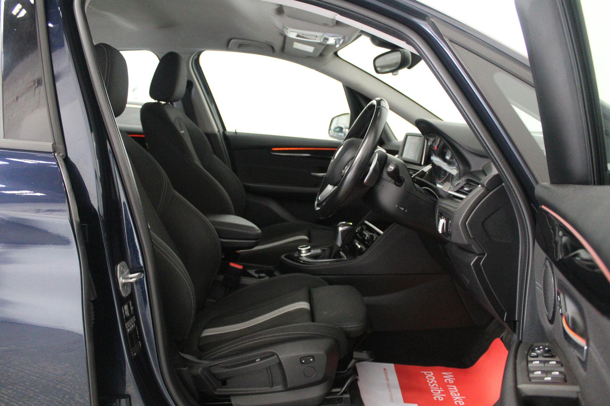 BMW 2 Series view 30