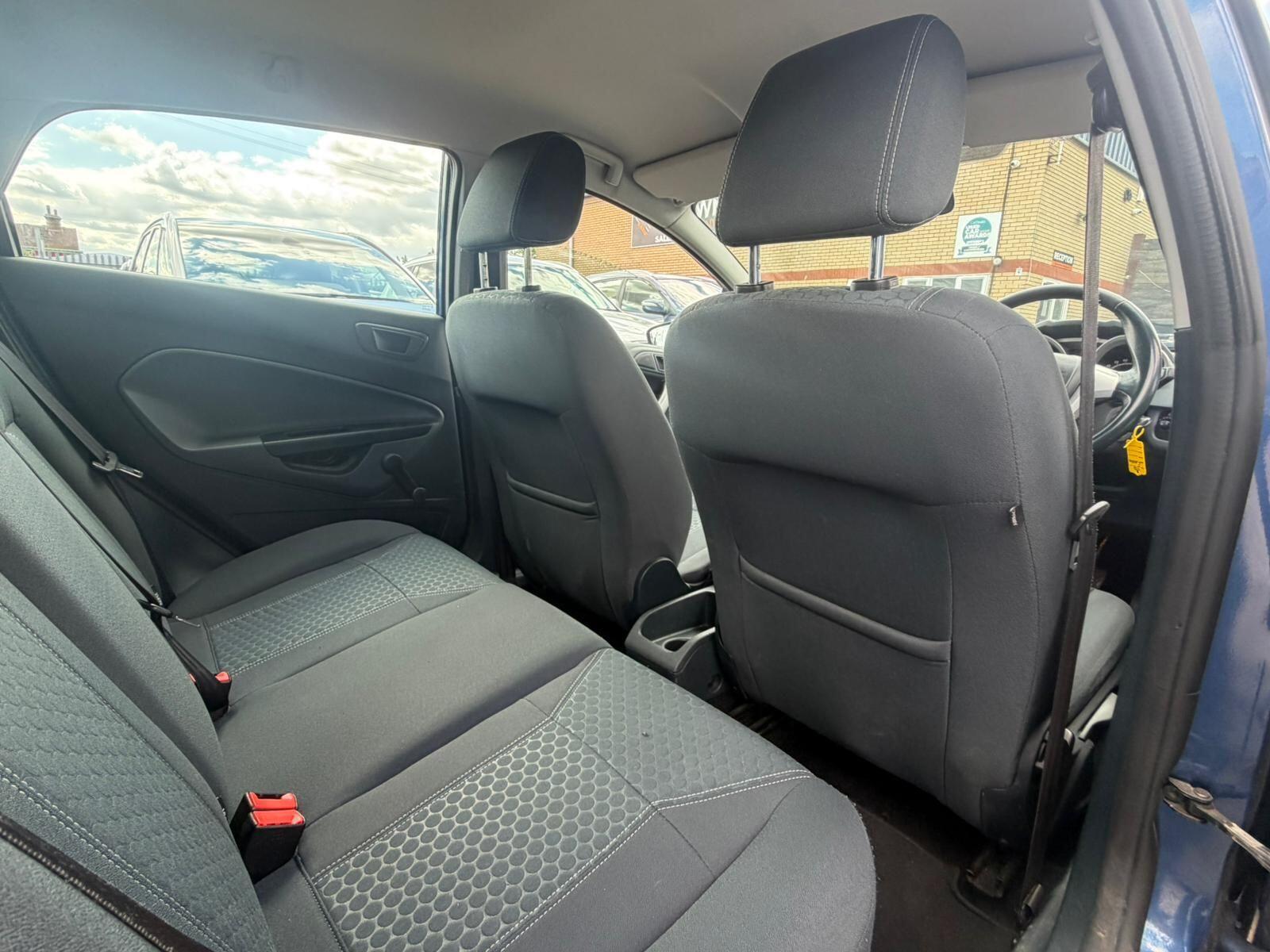 Ford Fiesta view 14