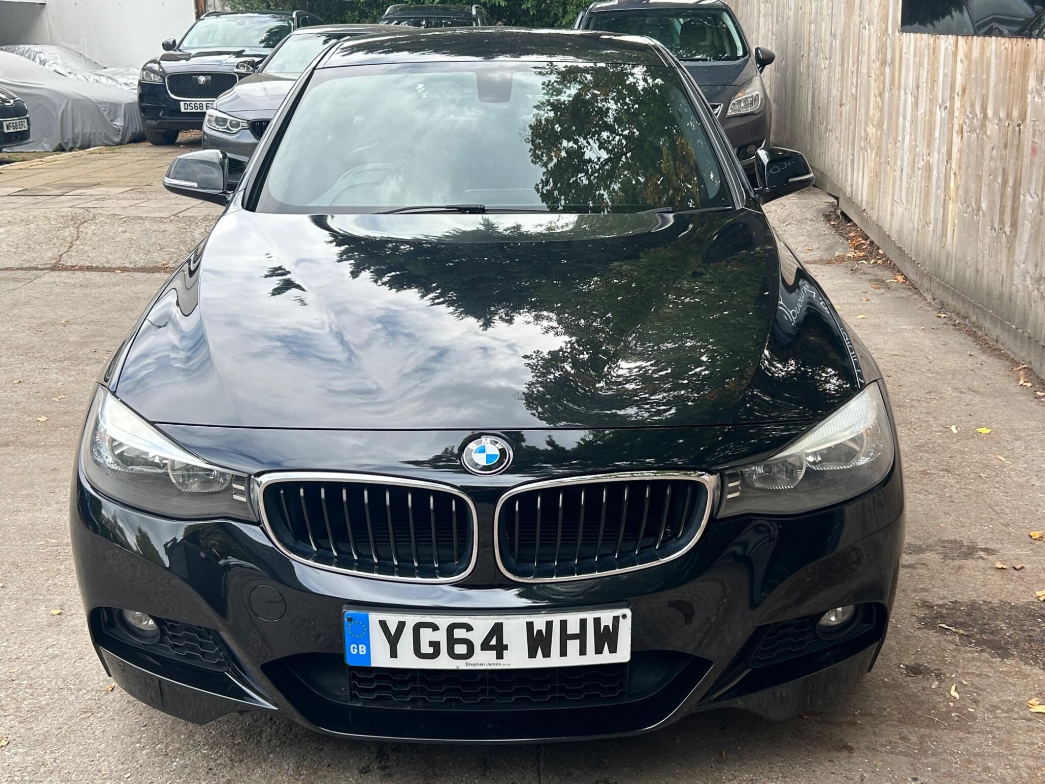 BMW 3 Series view 22