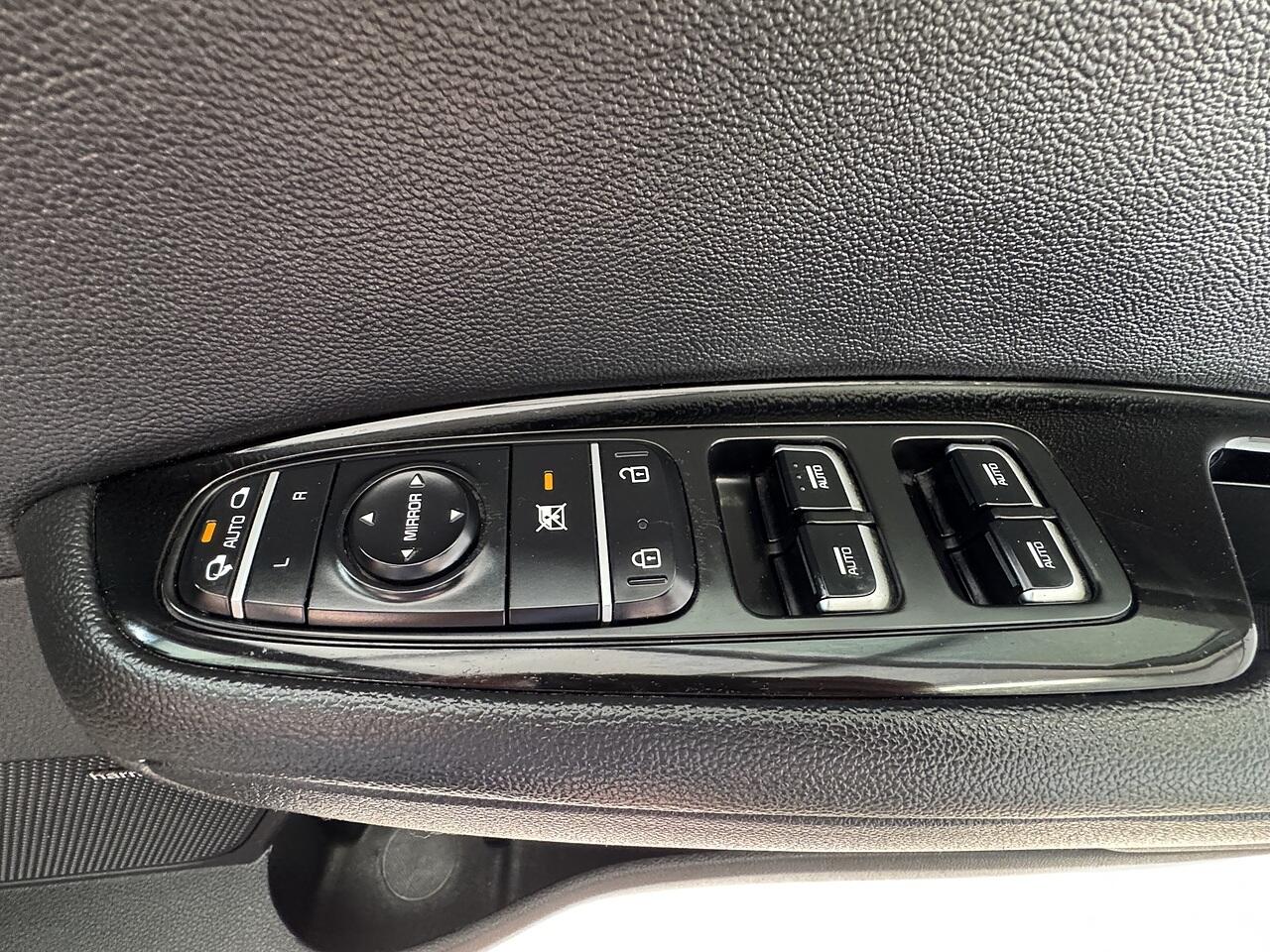 Kia Optima view 26