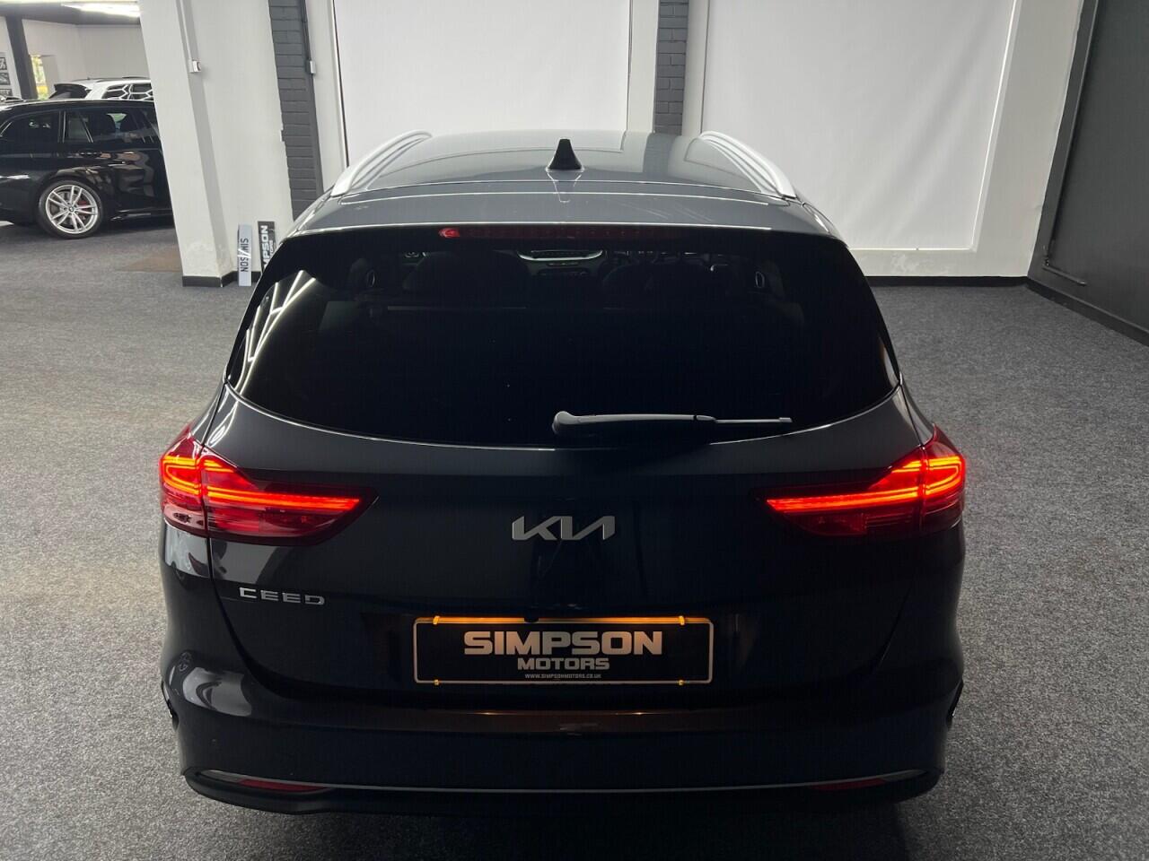 Kia Ceed view 9