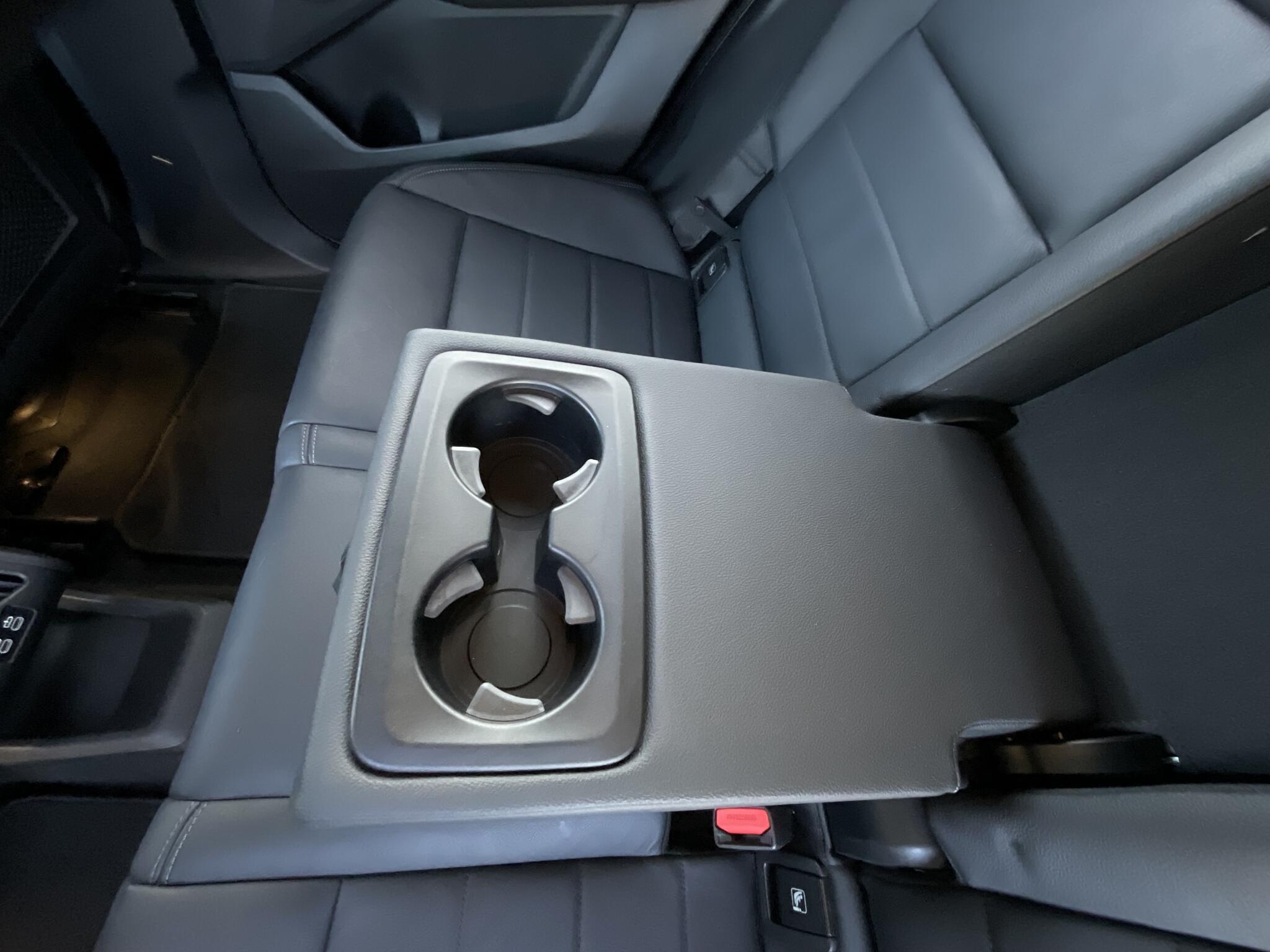 BMW Ix1 view 18