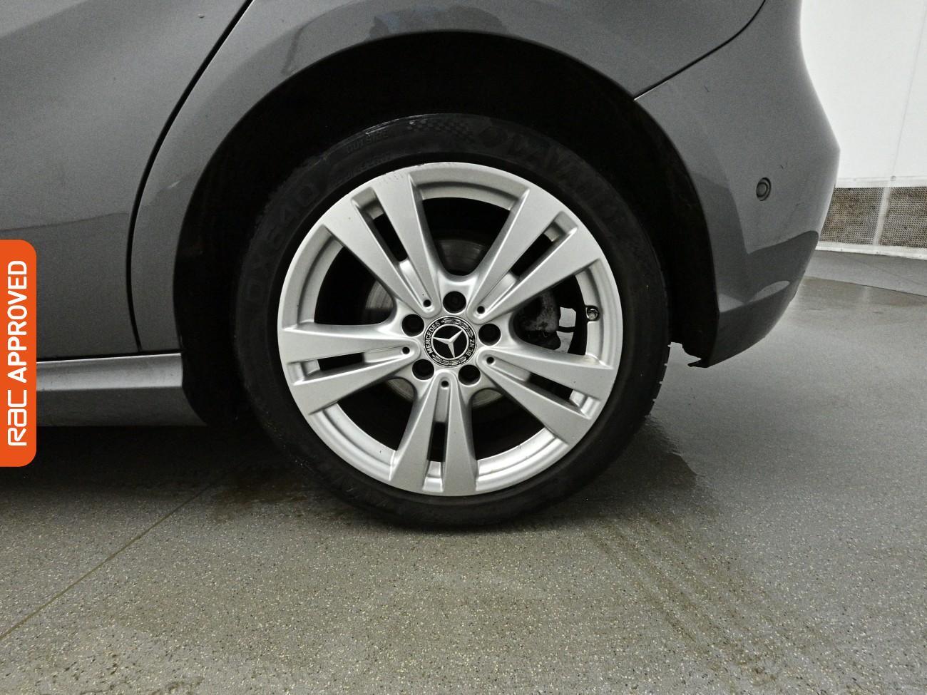 Mercedes-Benz A-Class view 27