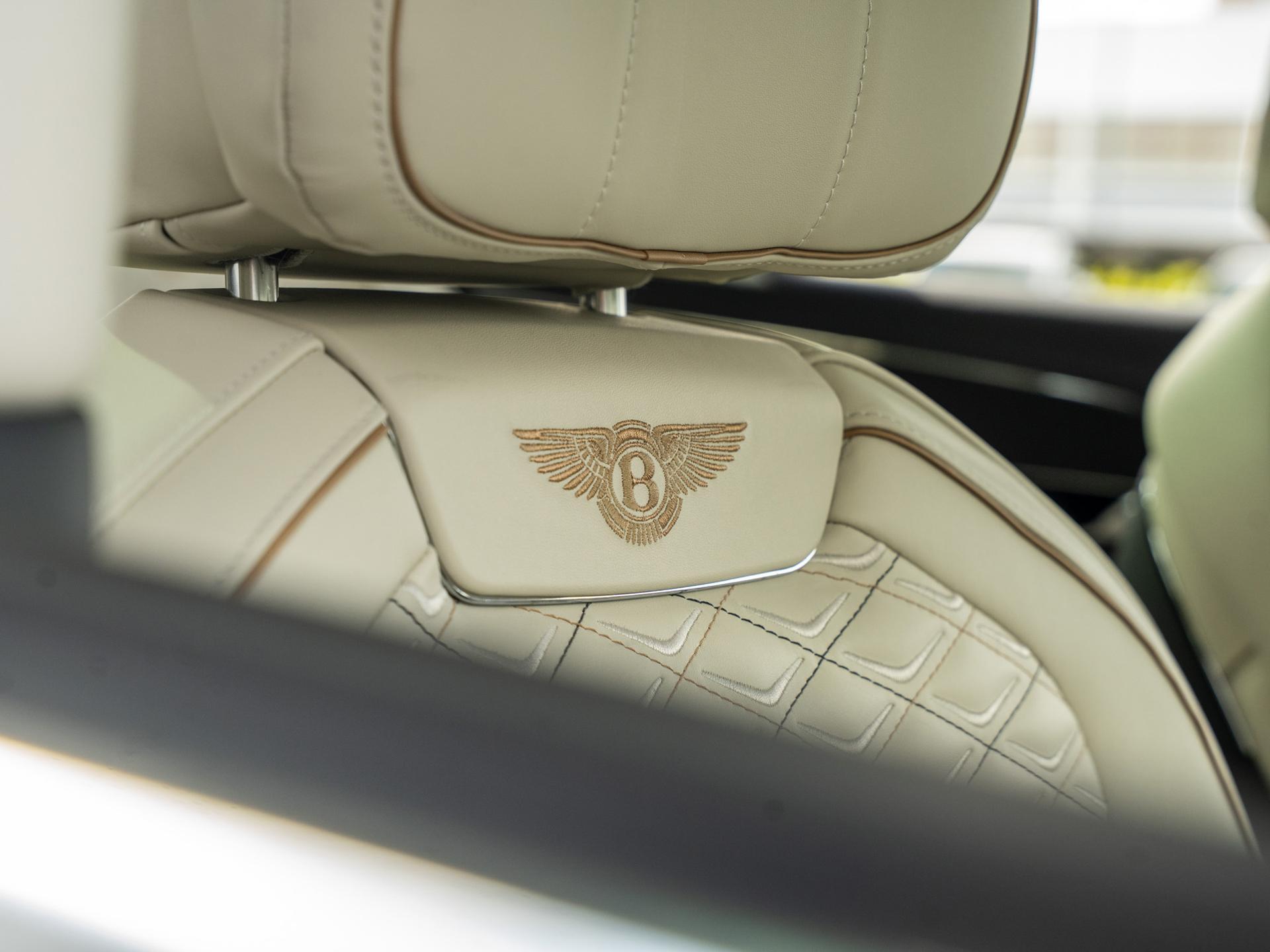 Bentley Flying Spur view 26