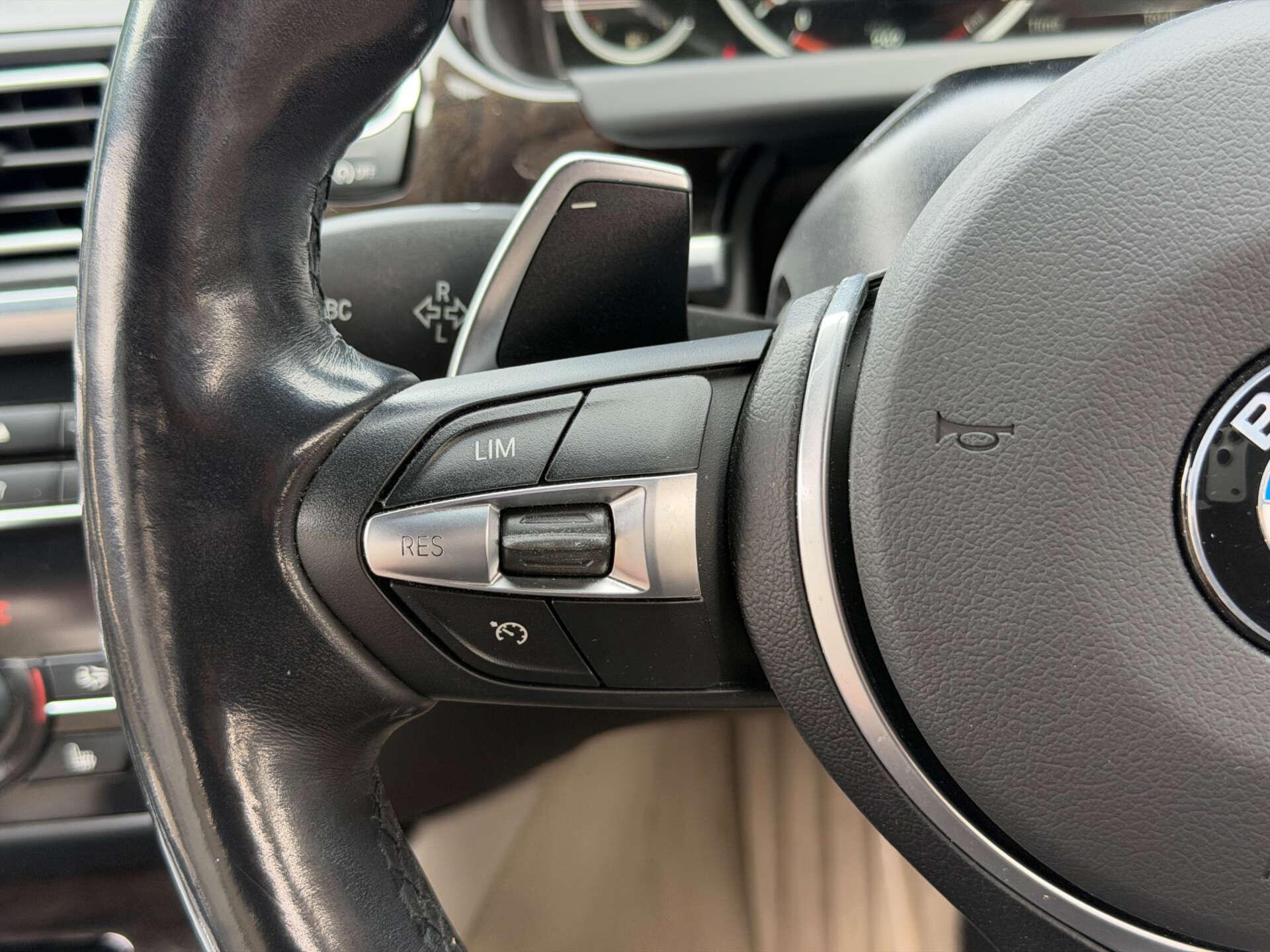BMW 6 Series view 26