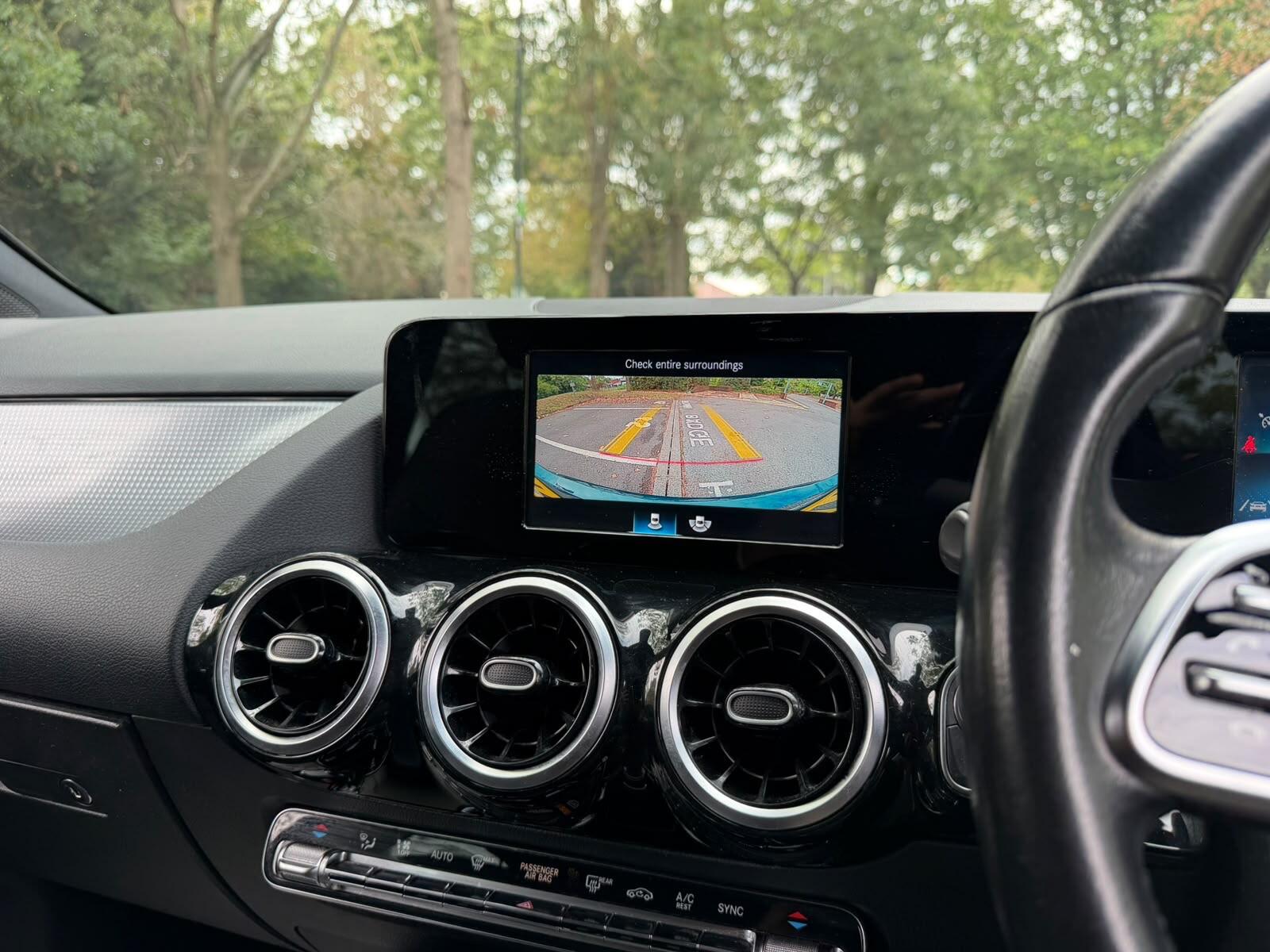 Mercedes-Benz B-Class view 22