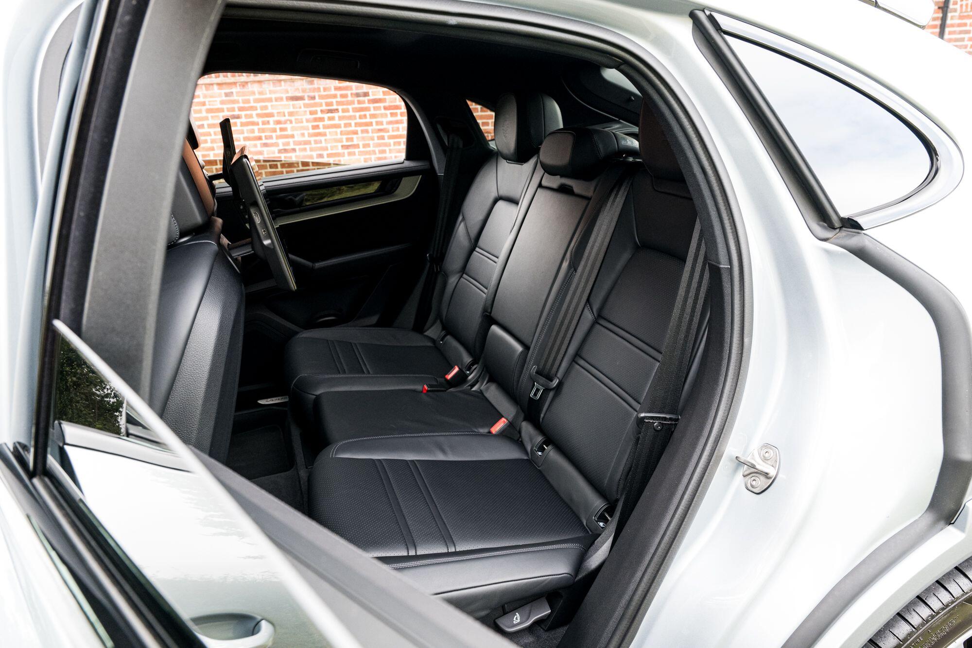 Porsche Cayenne view 42