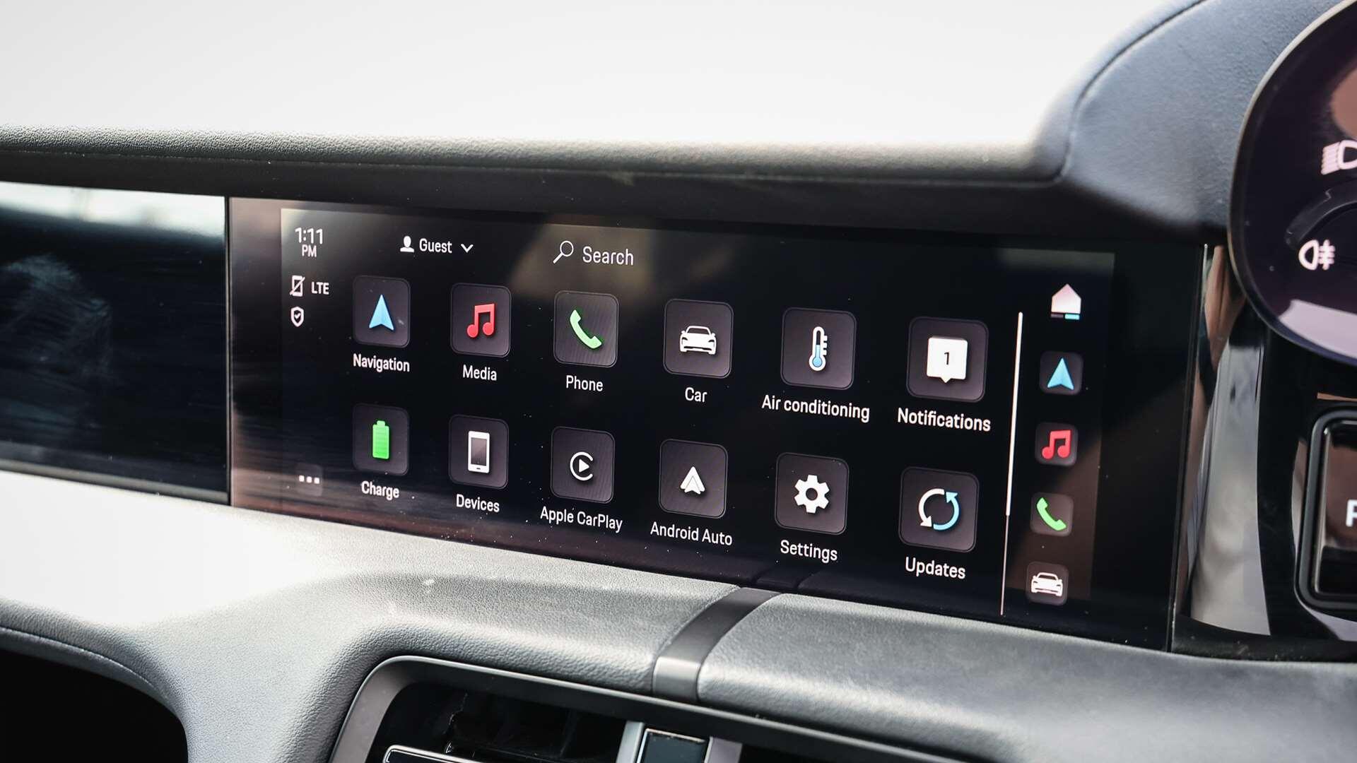 Porsche Taycan view 22
