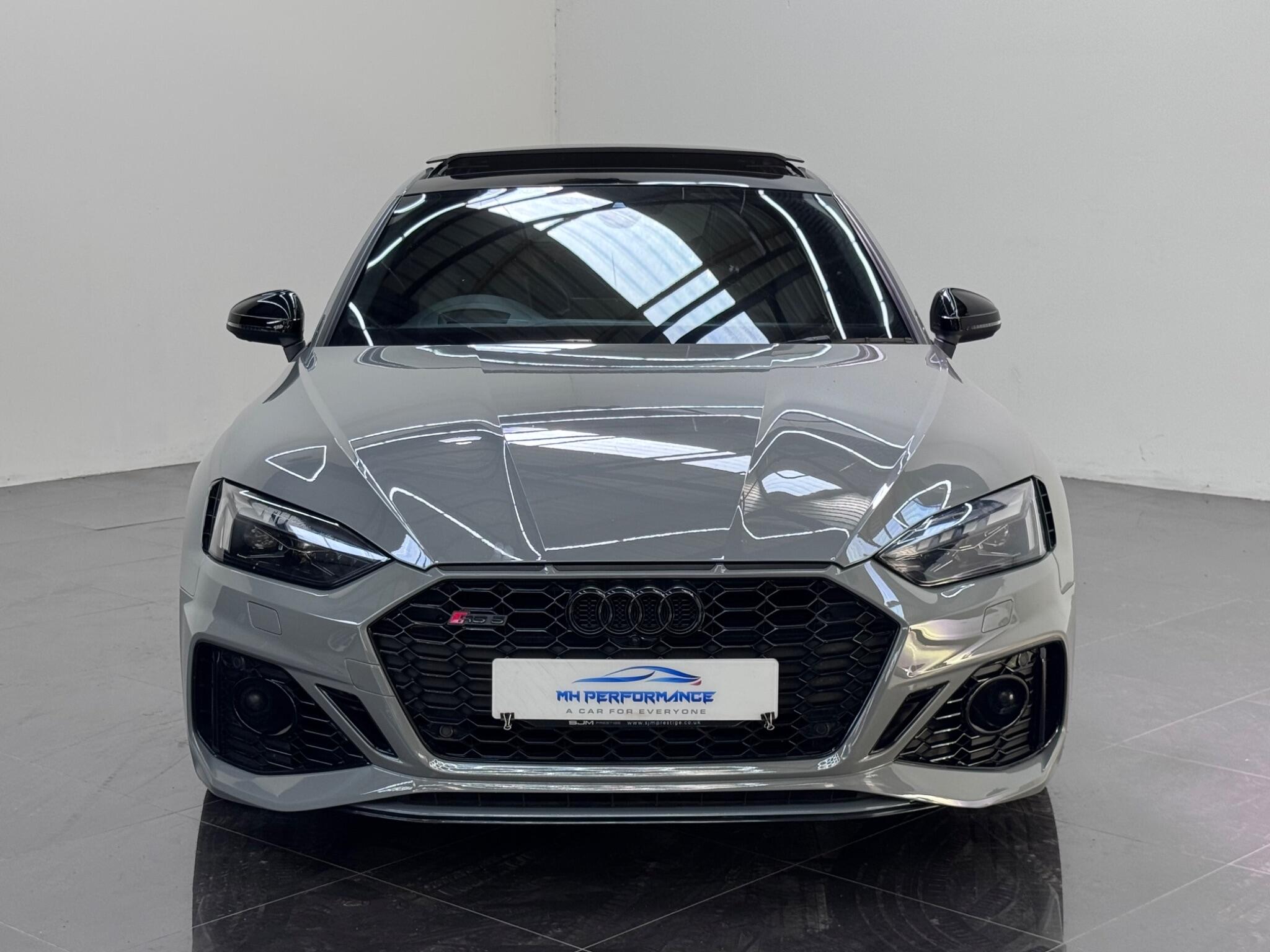 Audi RS5 view 2