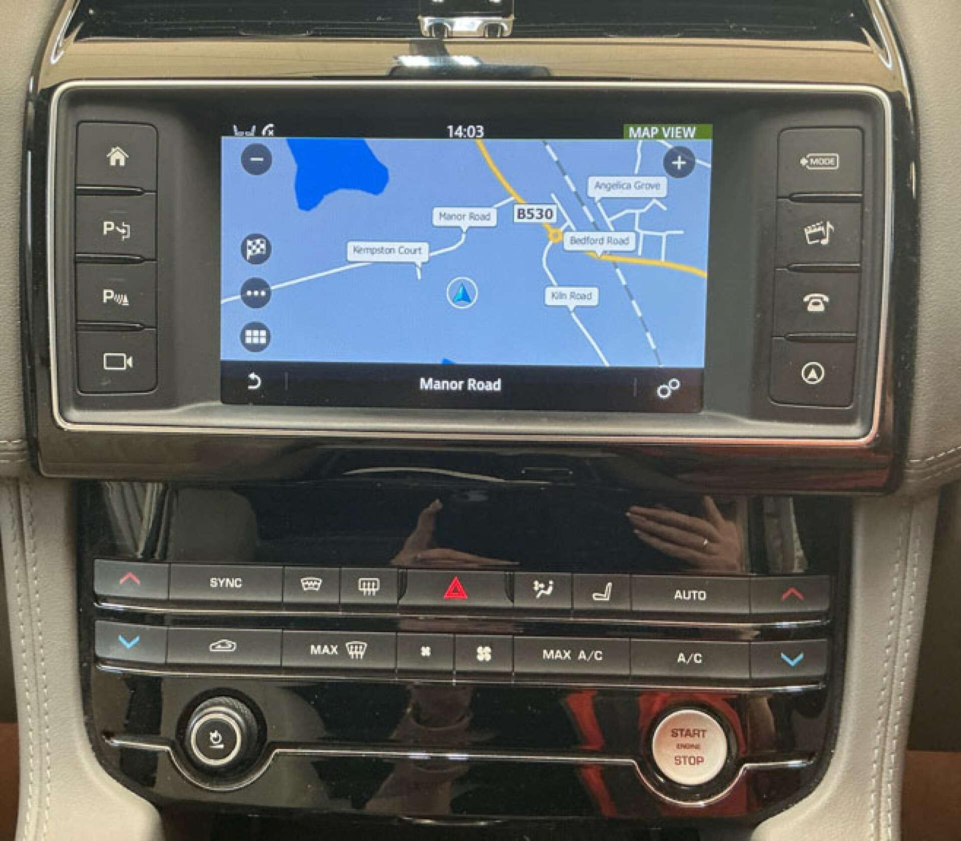 Jaguar F-Pace view 2