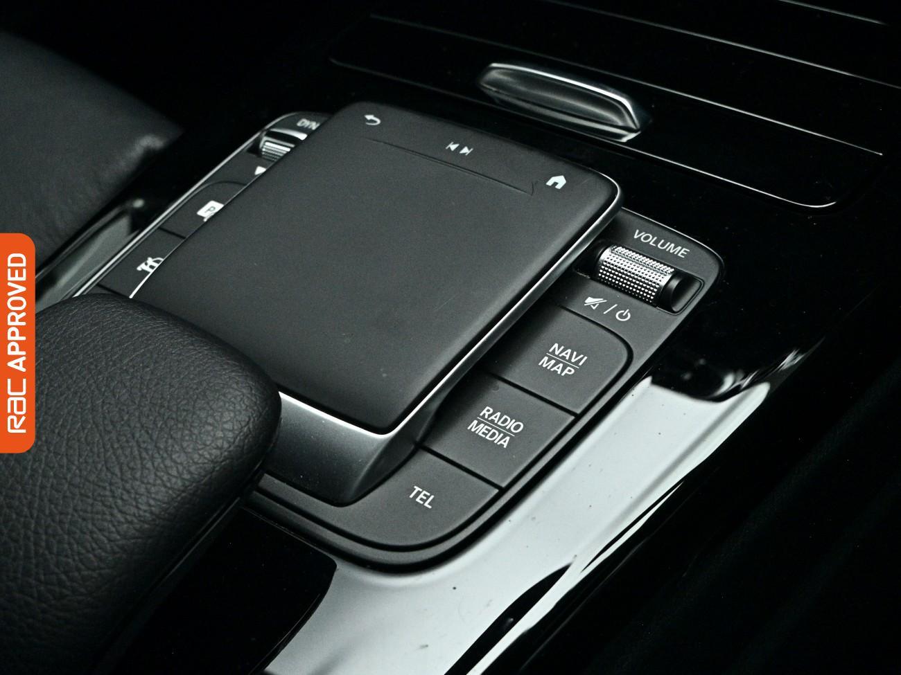 Mercedes-Benz Cla view 17