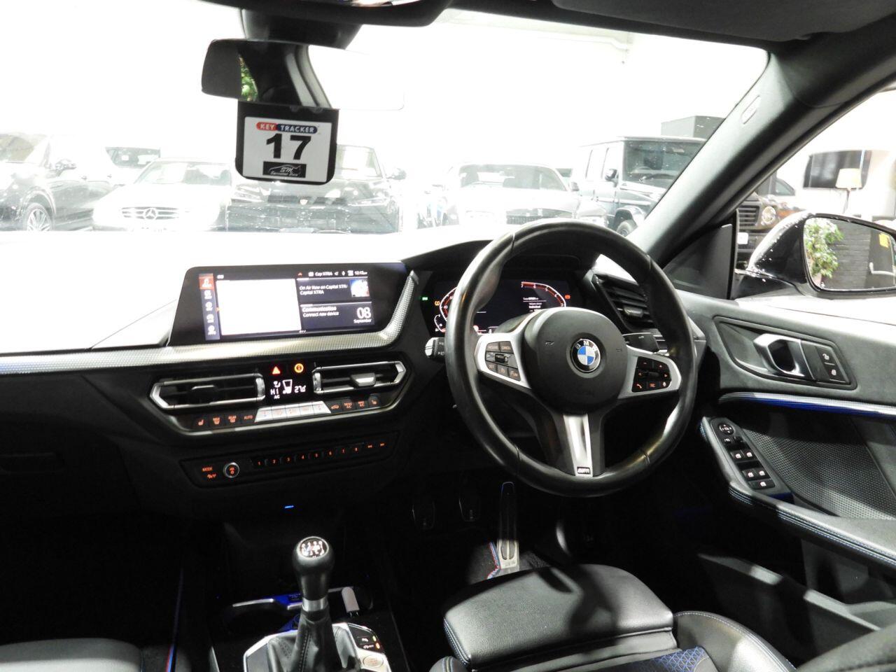 BMW 2 Series view 23