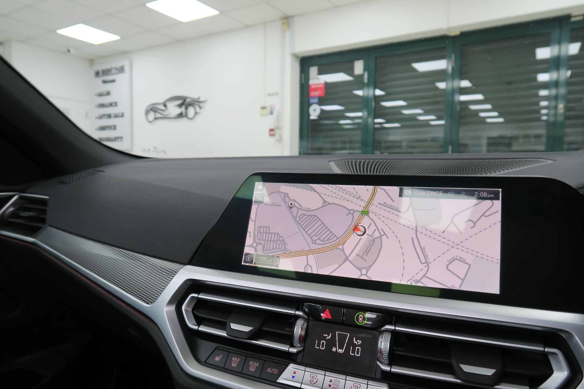 BMW 4 Series view 14