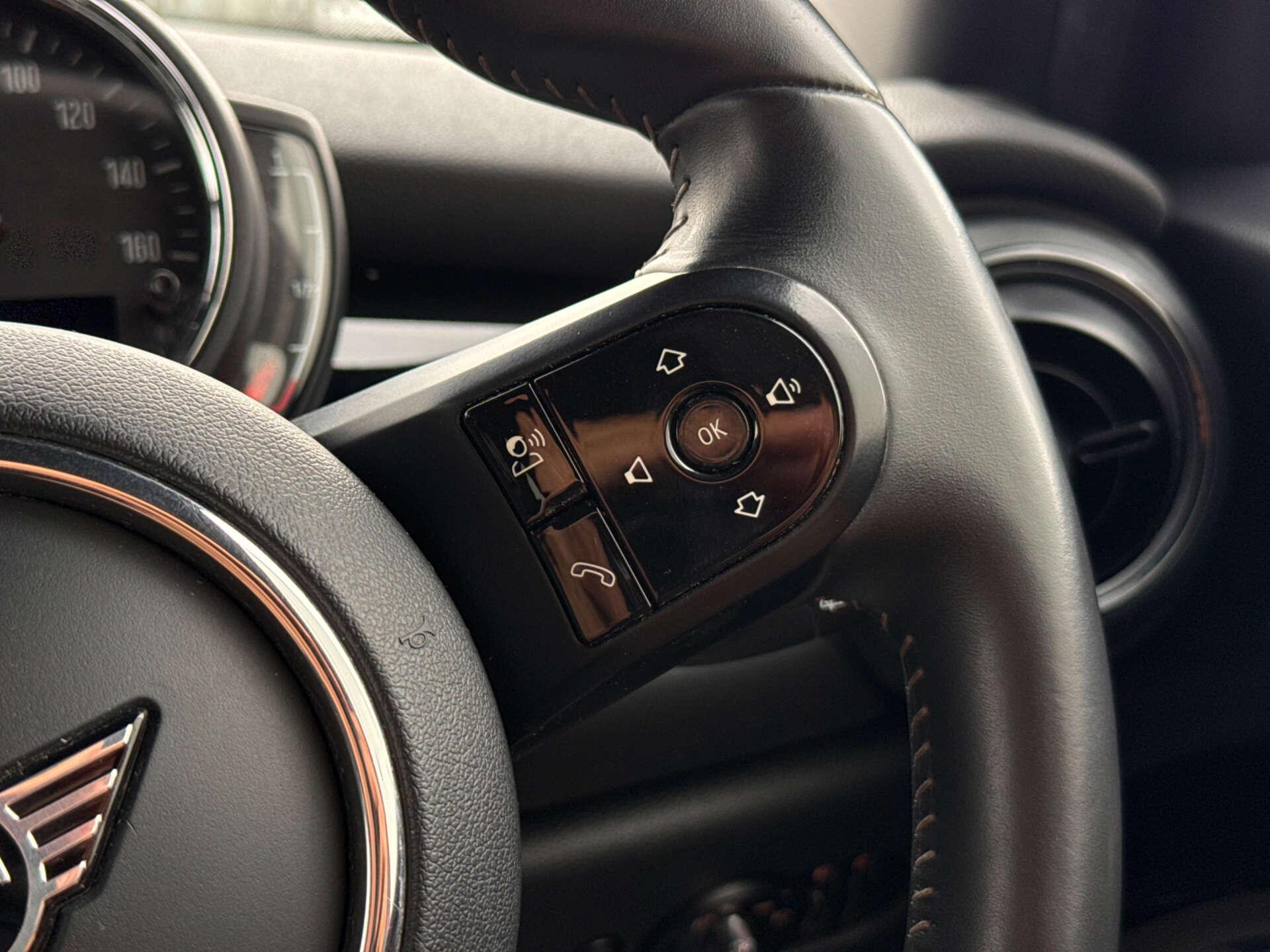 Mini Cooper view 58