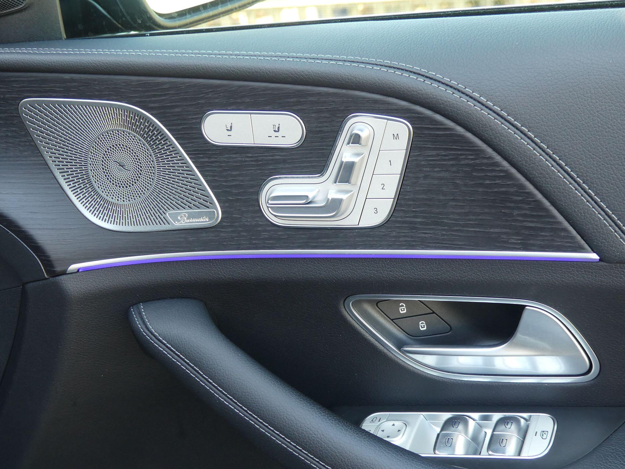 Mercedes-Benz Gle view 13