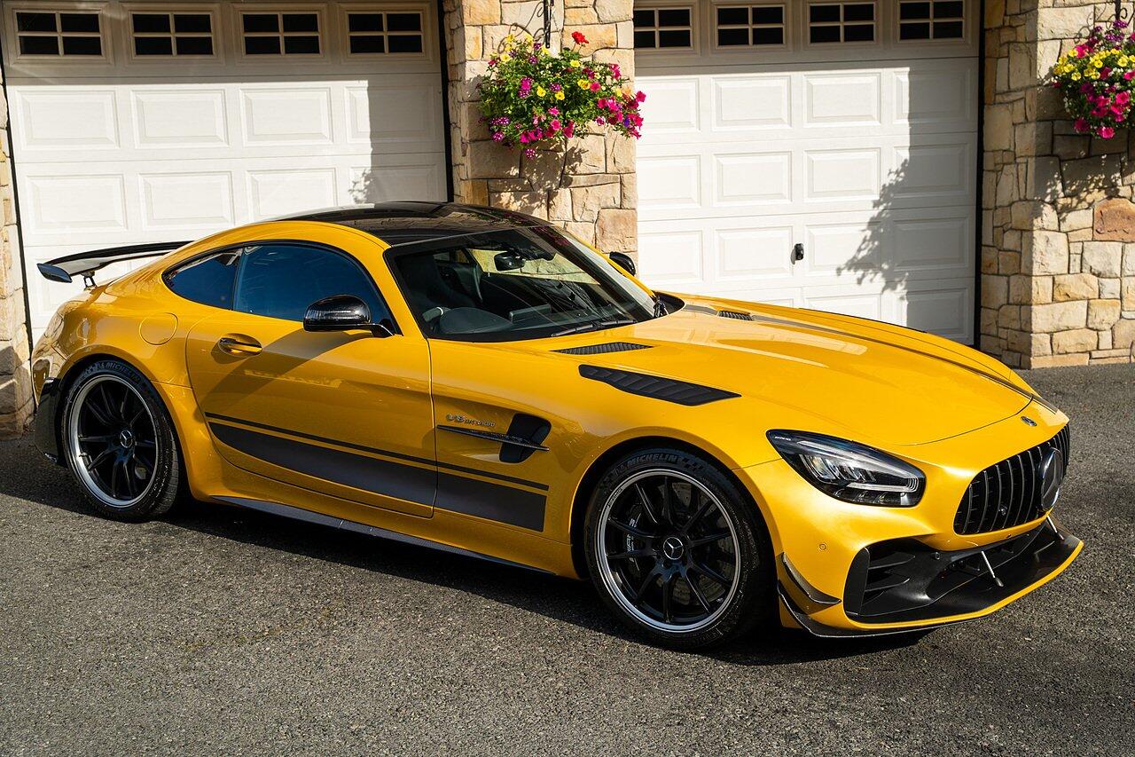 Mercedes-Benz Amg GT view 2
