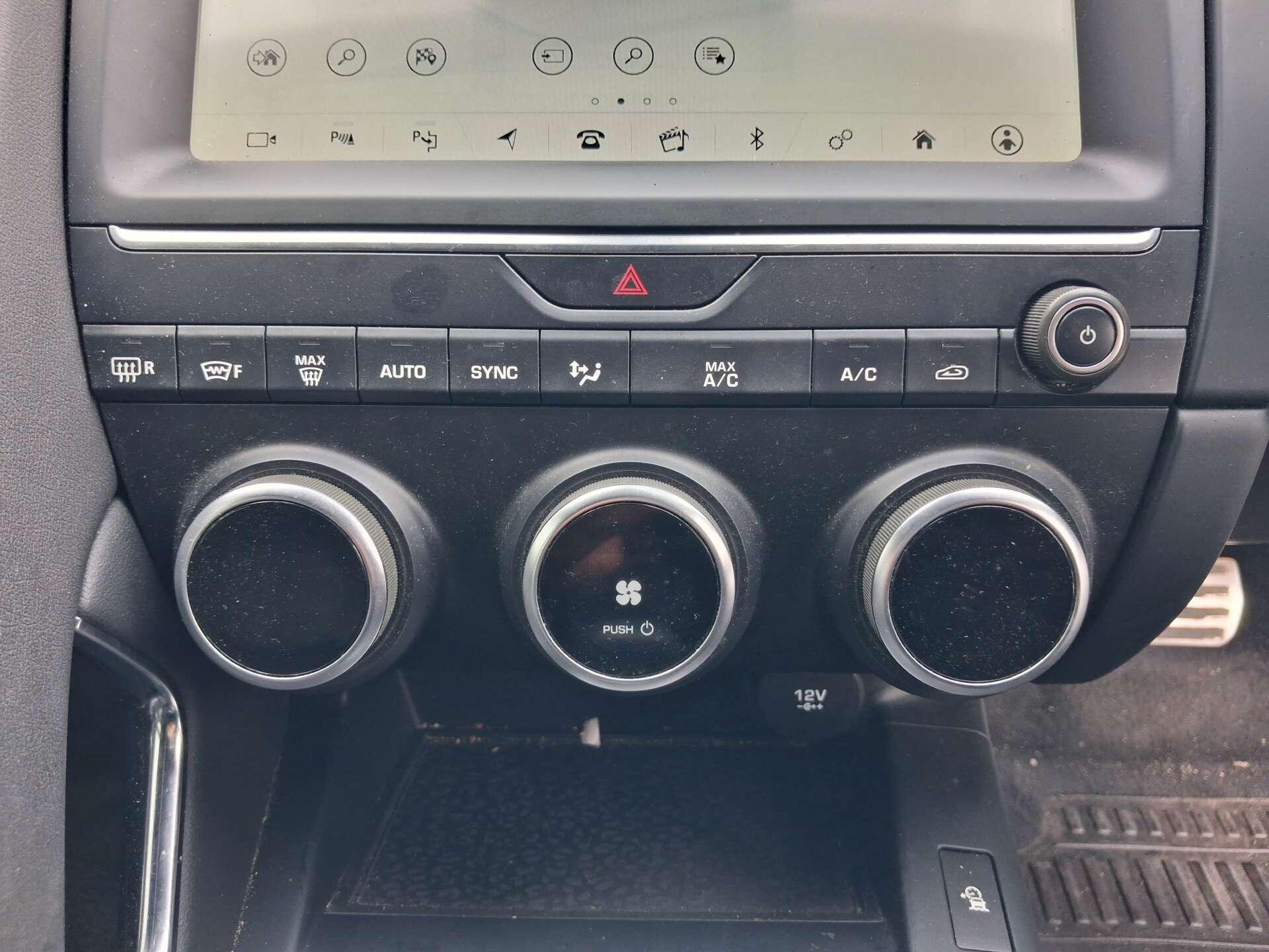 Jaguar E-Pace view 32