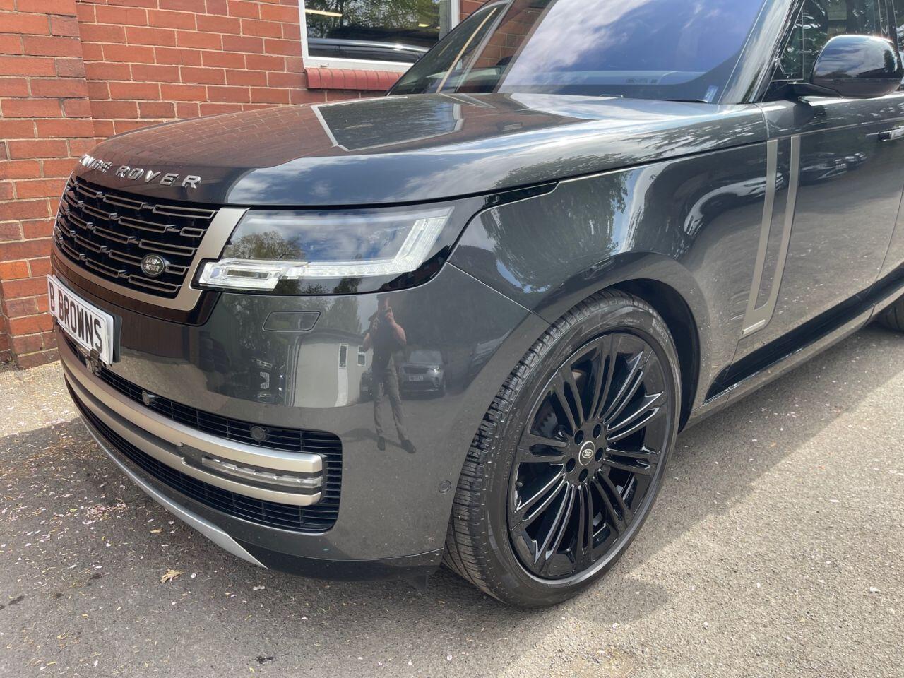 Land Rover Range Rover view 10