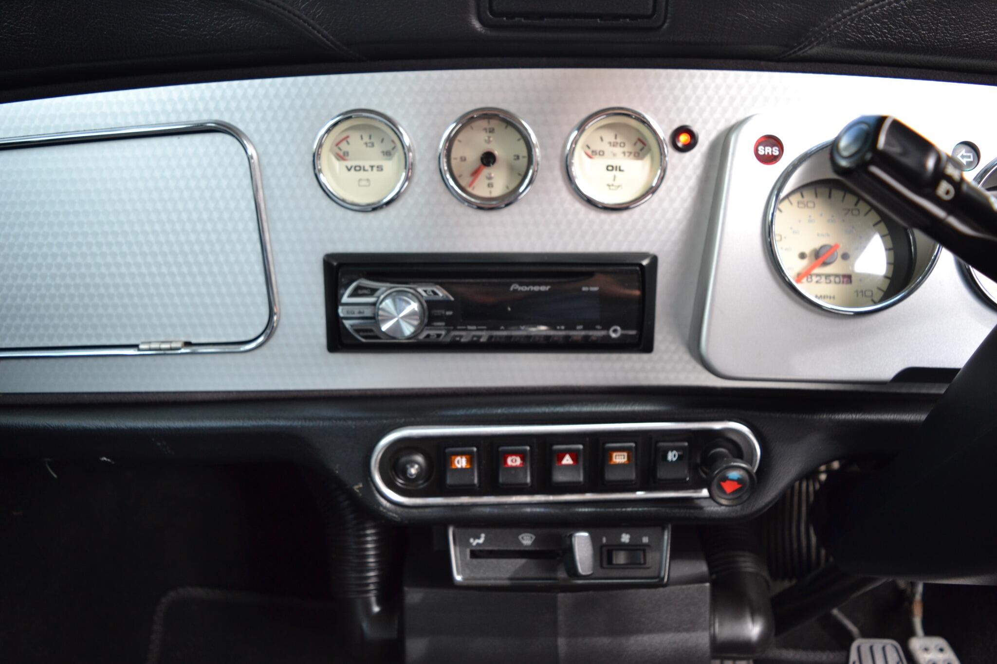 Rover Mini view 17