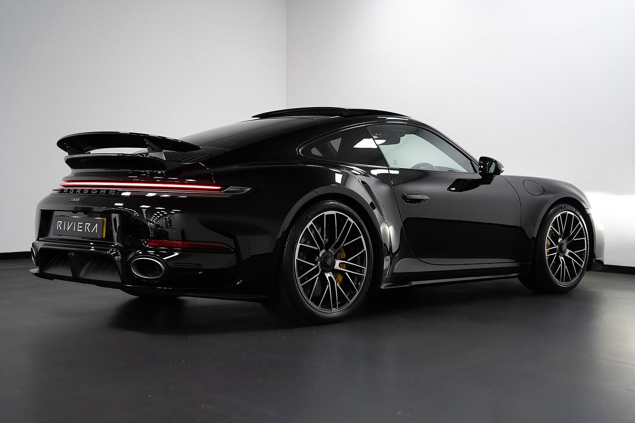 Porsche 911 view 36