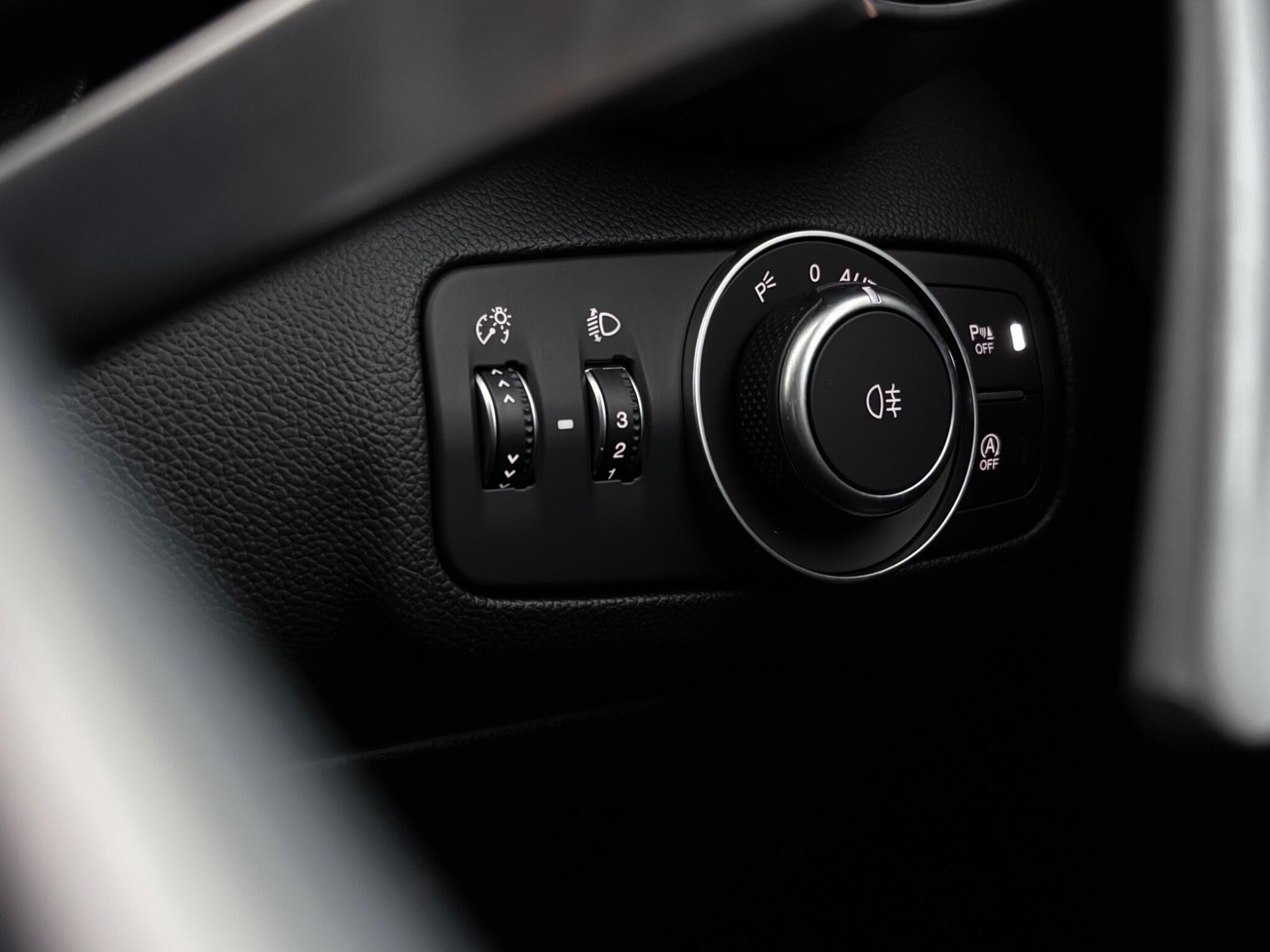 Alfa Romeo Giulia view 19