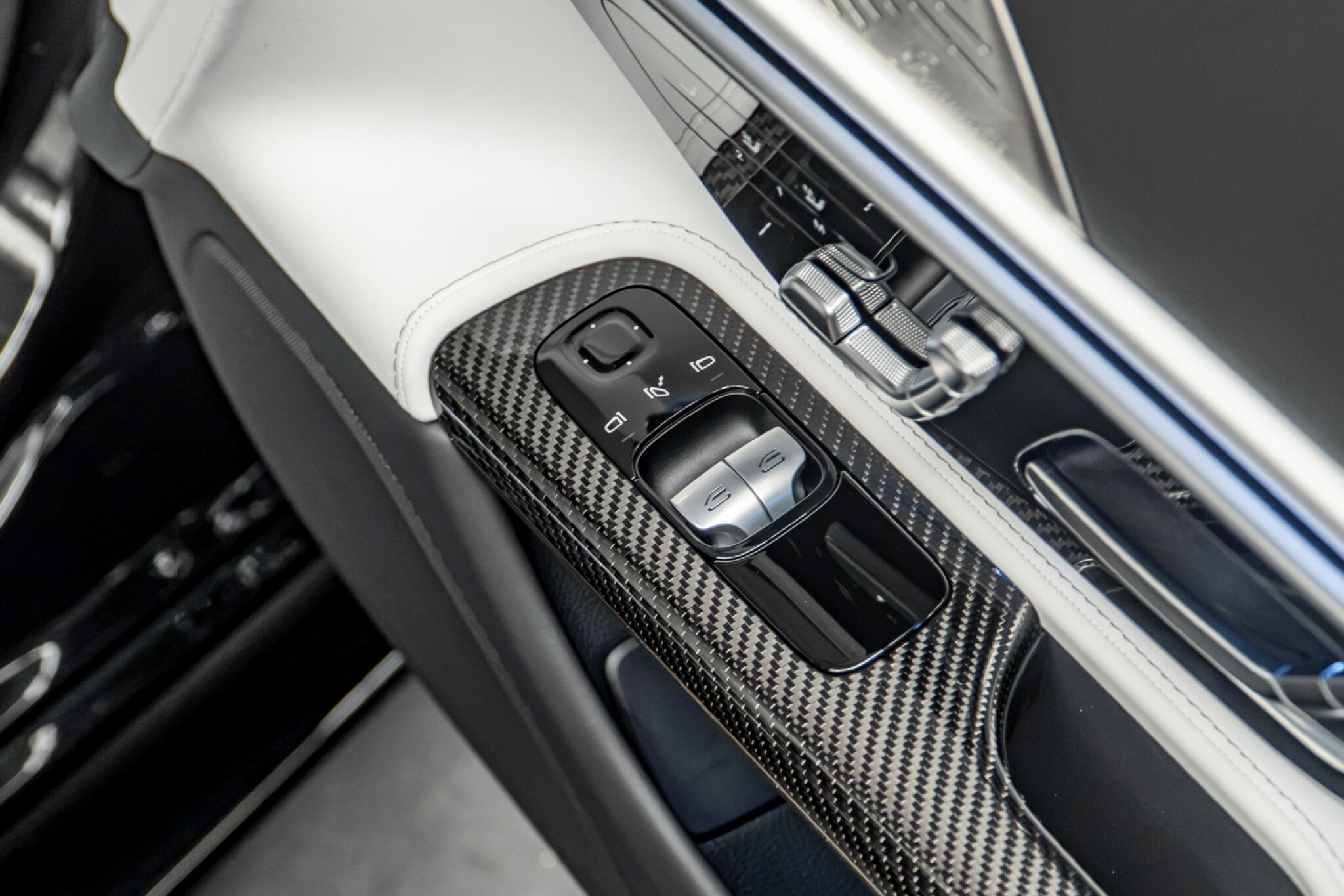 Mercedes-Benz Amg GT view 31