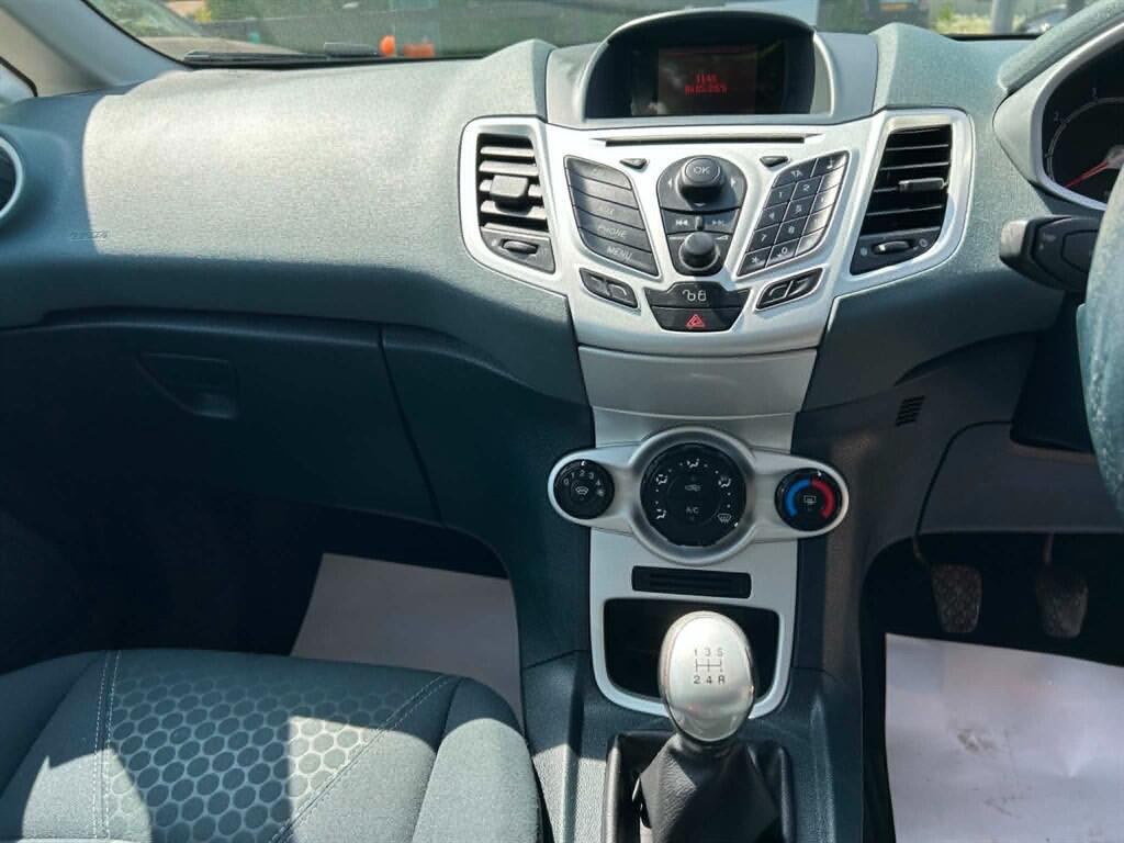 Ford Fiesta view 11