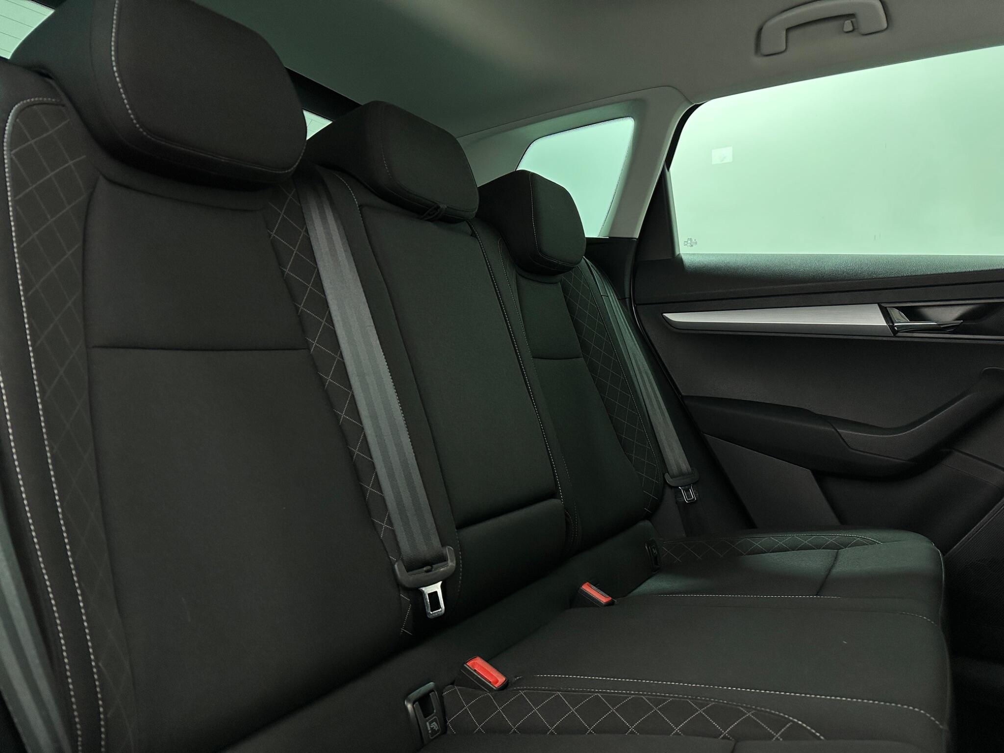 Skoda Karoq view 41