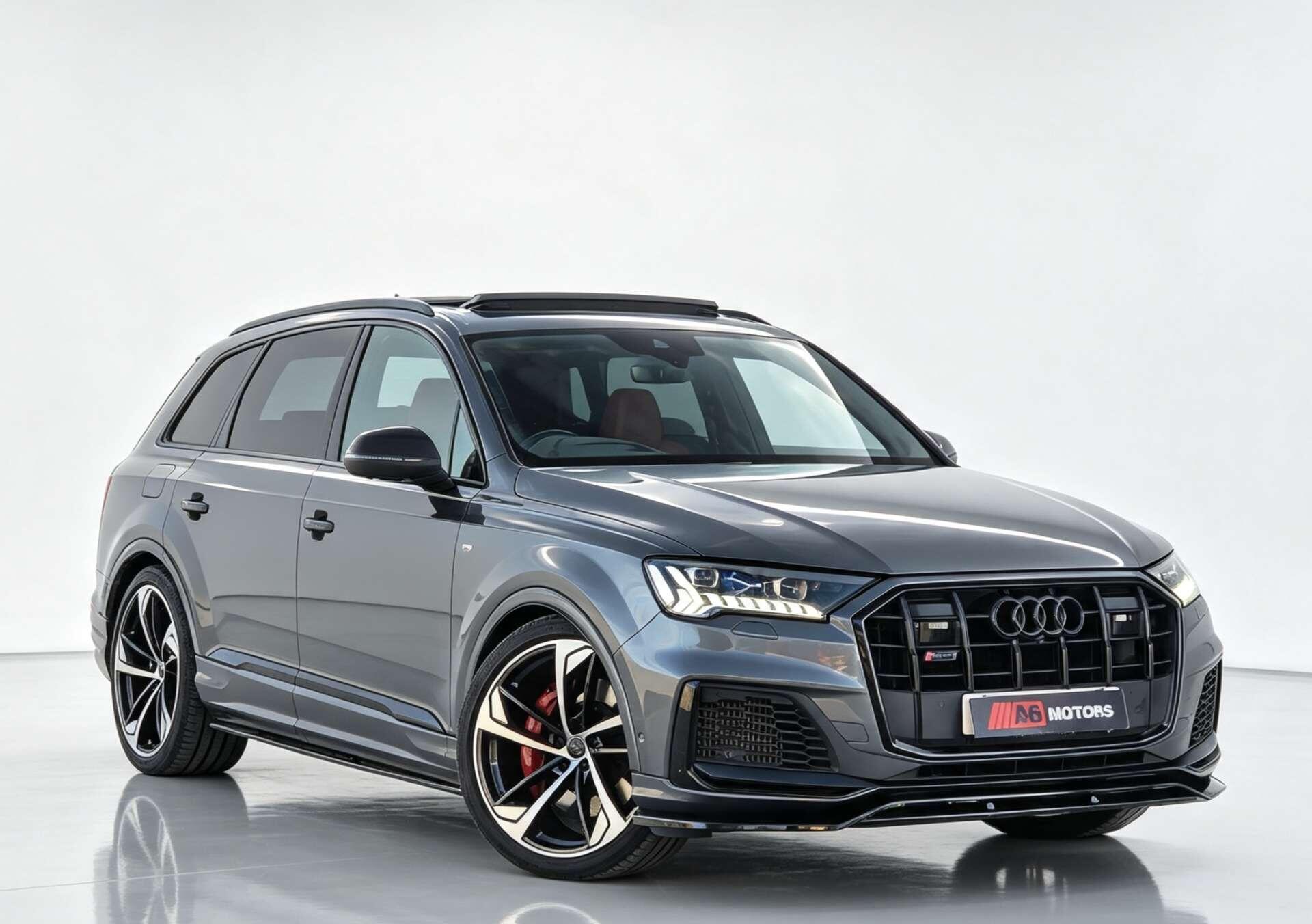 Audi SQ7 view 4