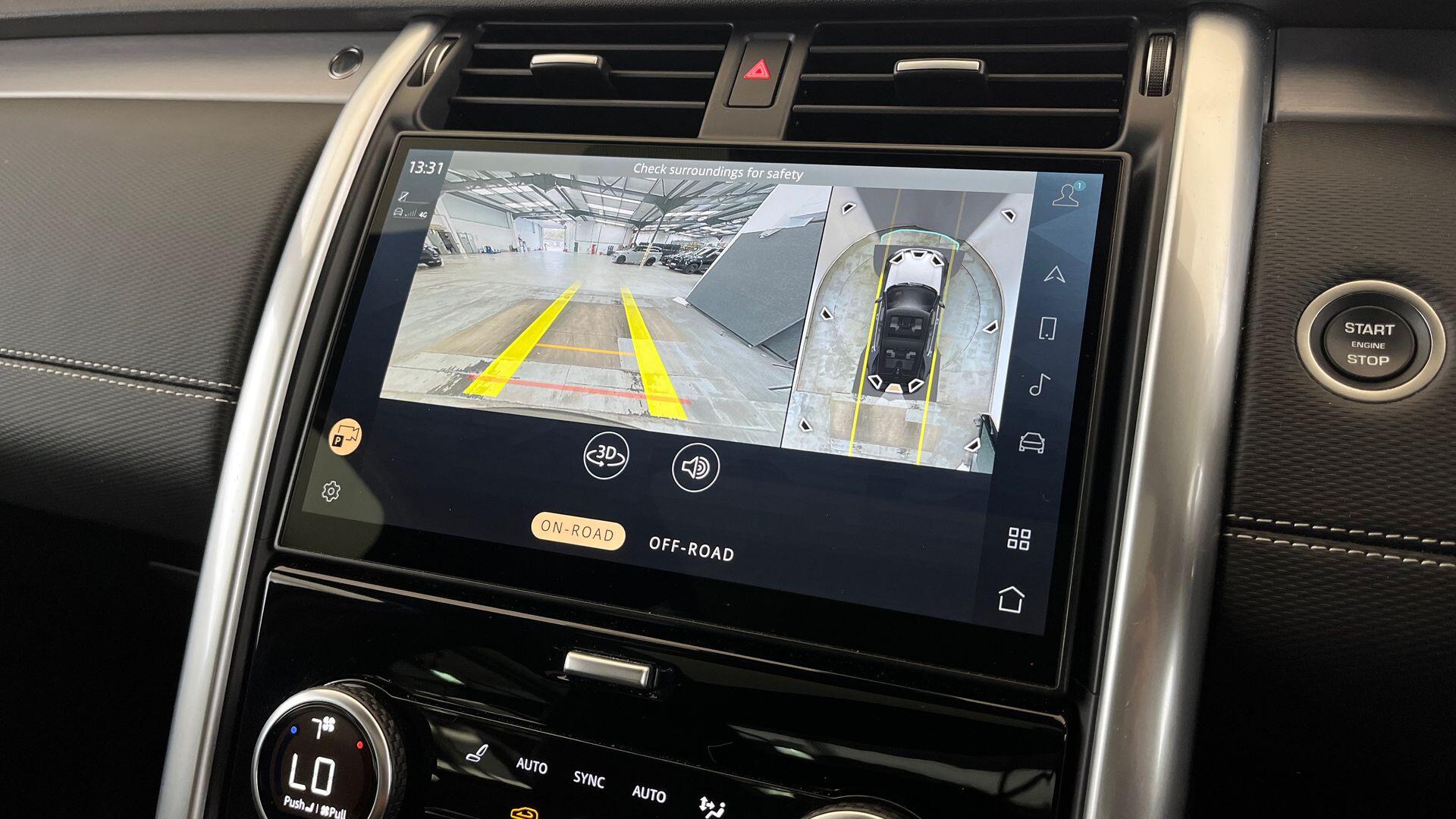 Land Rover Discovery view 12
