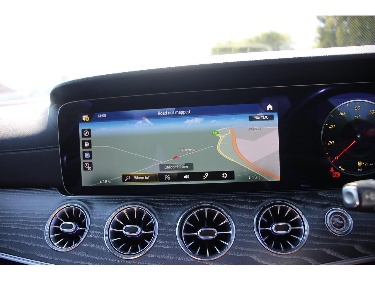 Mercedes-Benz E Class view 26