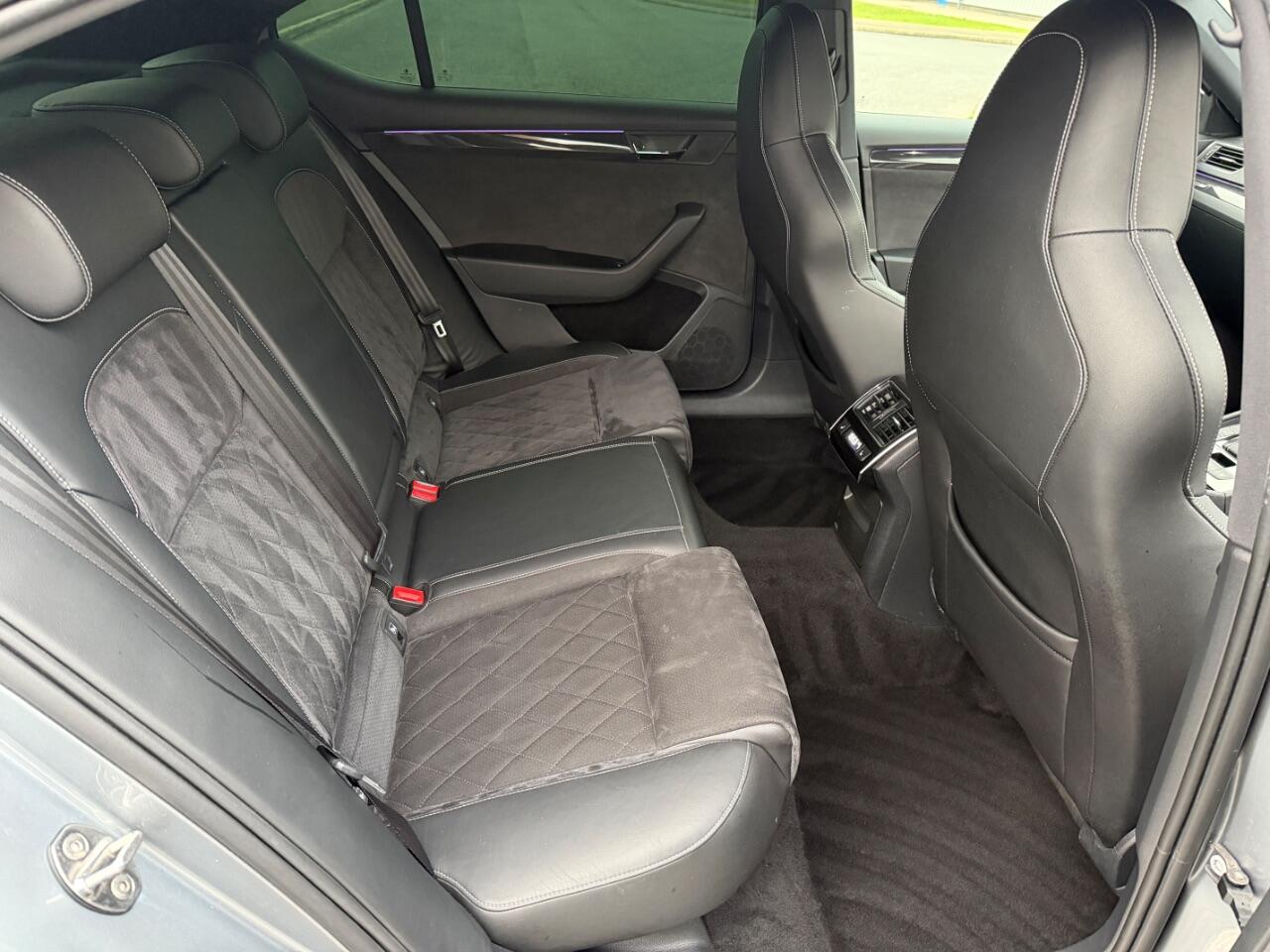 Skoda Superb view 14