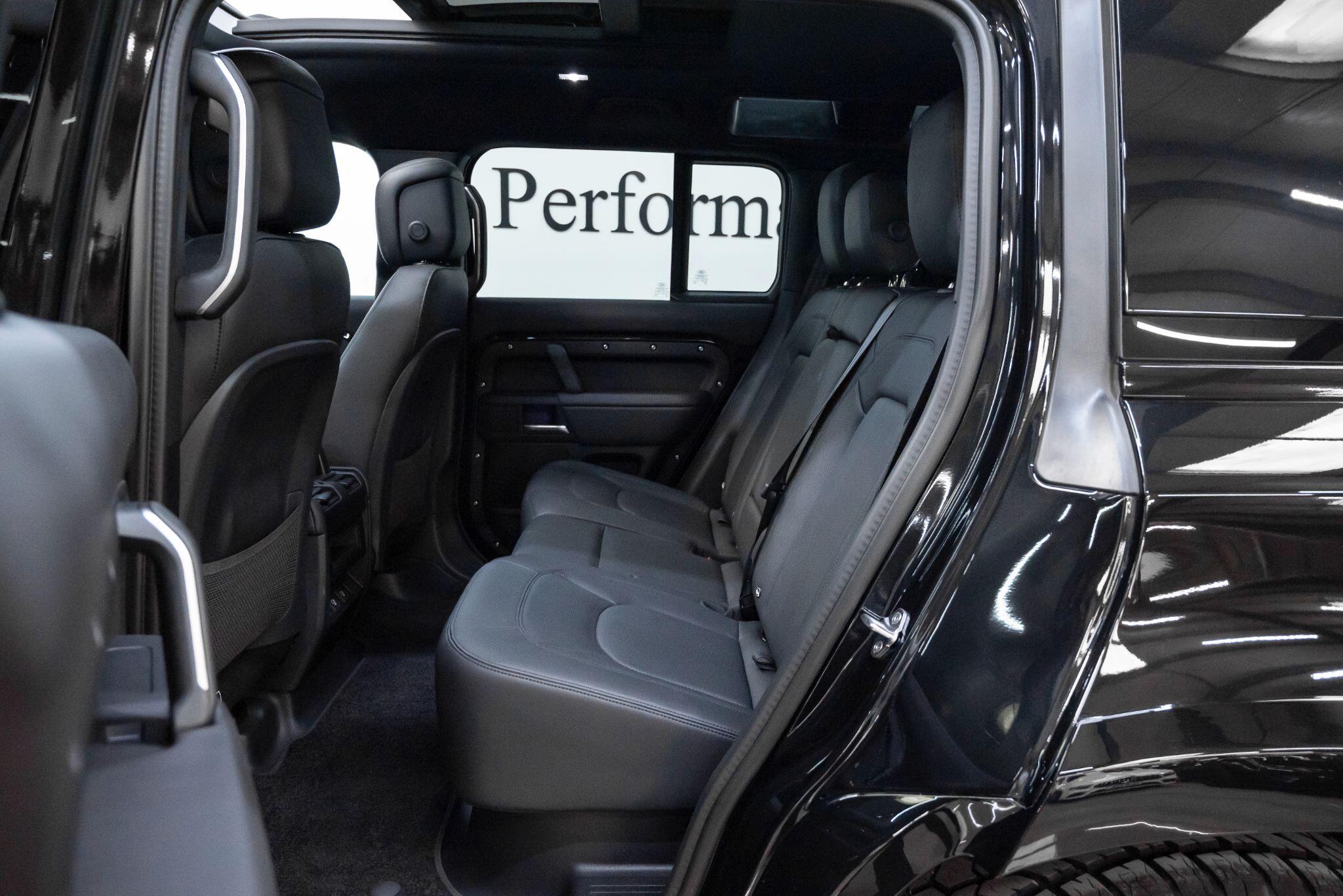 Land Rover Defender view 26