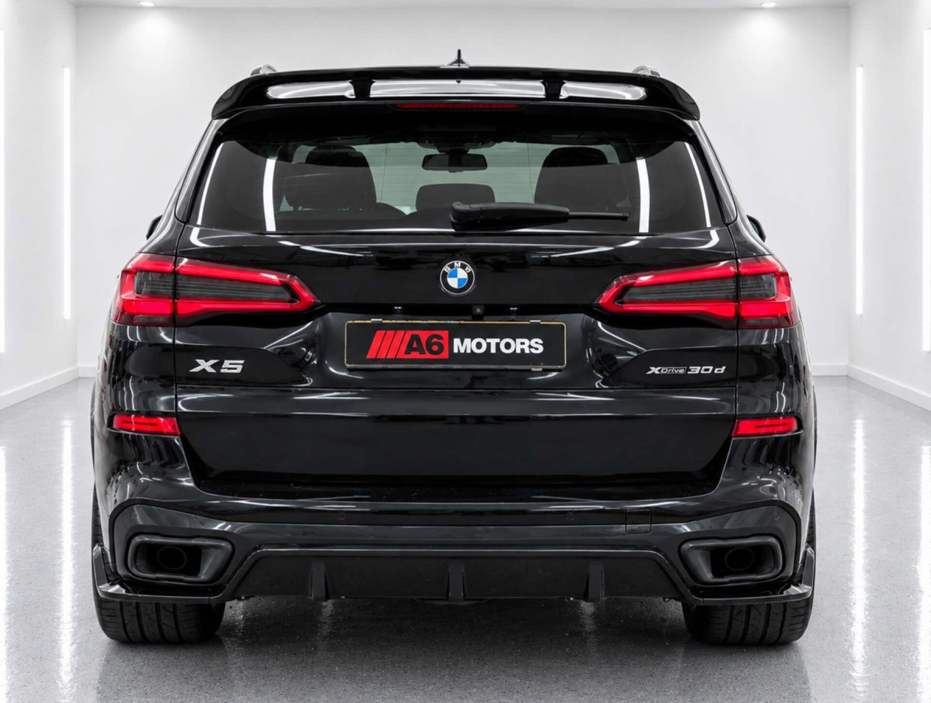 BMW X5 view 8