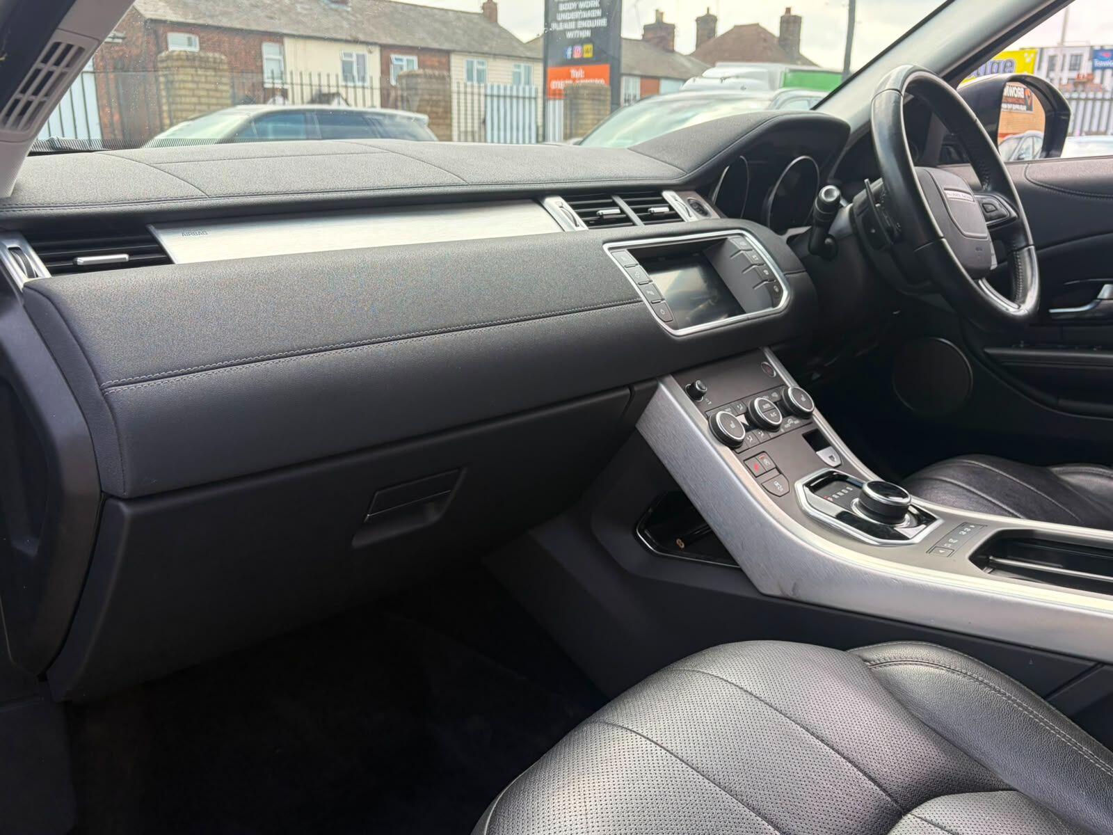 Land Rover Range Rover Evoque view 10