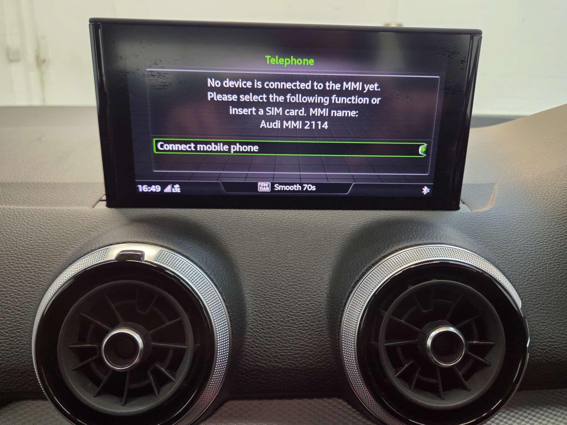 Audi Q2 view 17