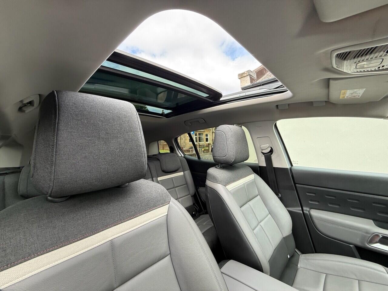 Citroen C5 Aircross view 21