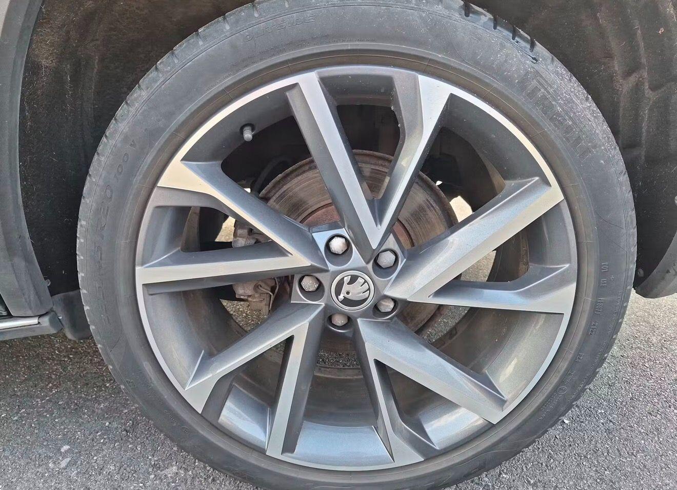 Skoda Kodiaq view 6