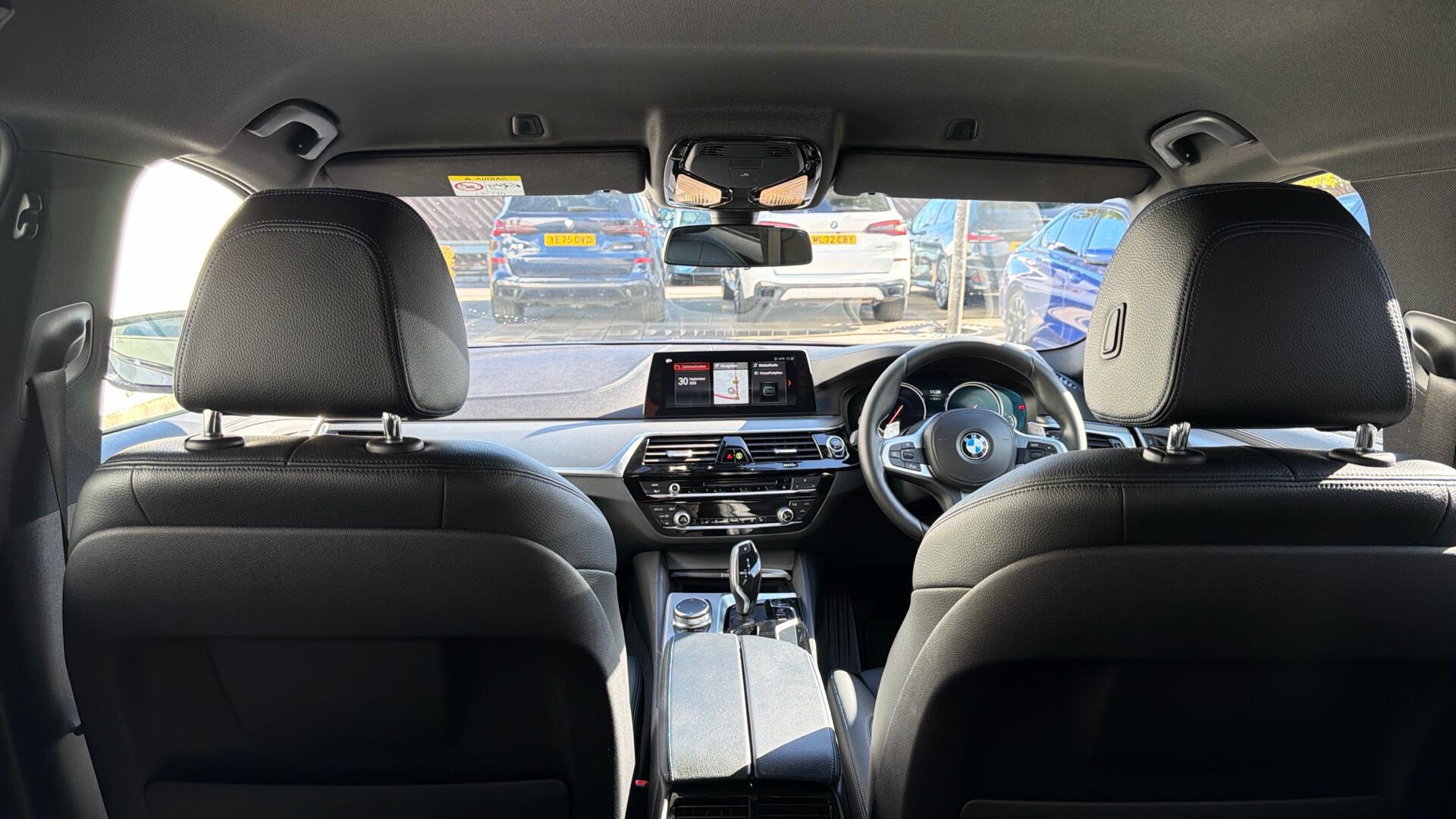 BMW 5 Series view 46