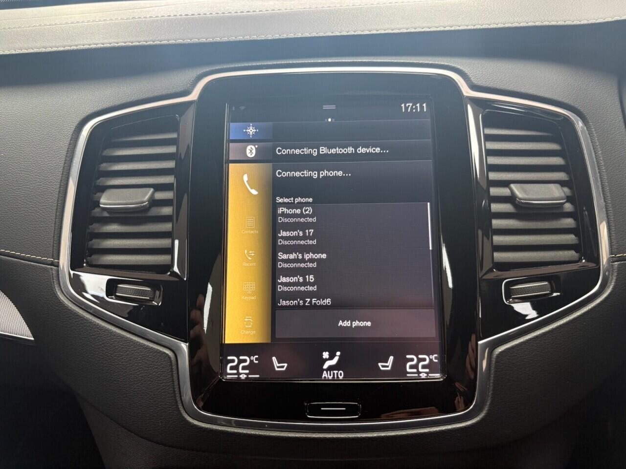 Volvo XC90 view 25