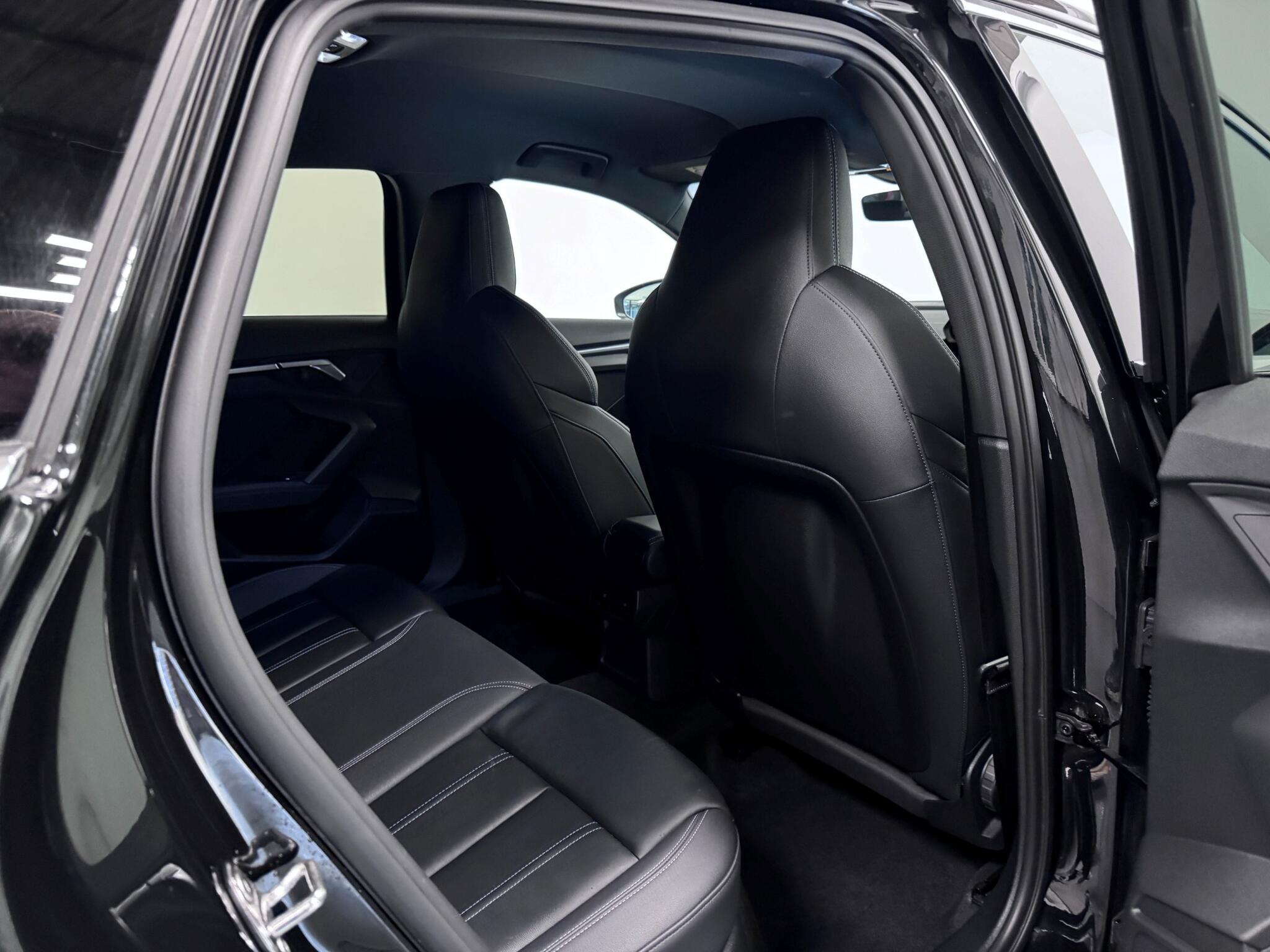 Audi A3 view 24