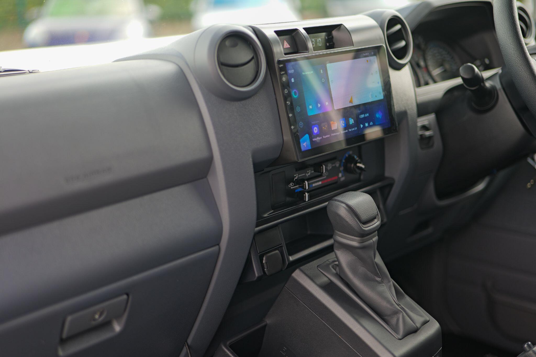 Toyota Land Cruiser view 21